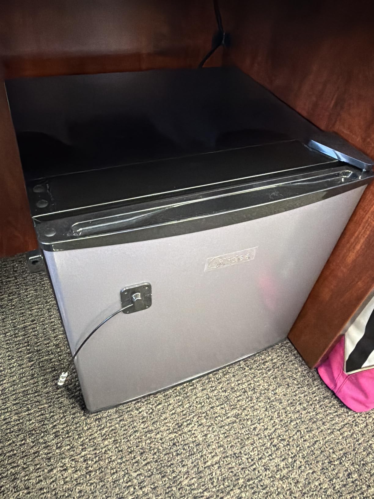 Midea MERM33S1AST Mini Fridge, 3.3 Cu.ft Compact Fridge with Internal Light, Adjustable Thermostat, Reversible Door, Low Noise for Dorm, Office, Bedroom, Stainless Steel customer photo 1