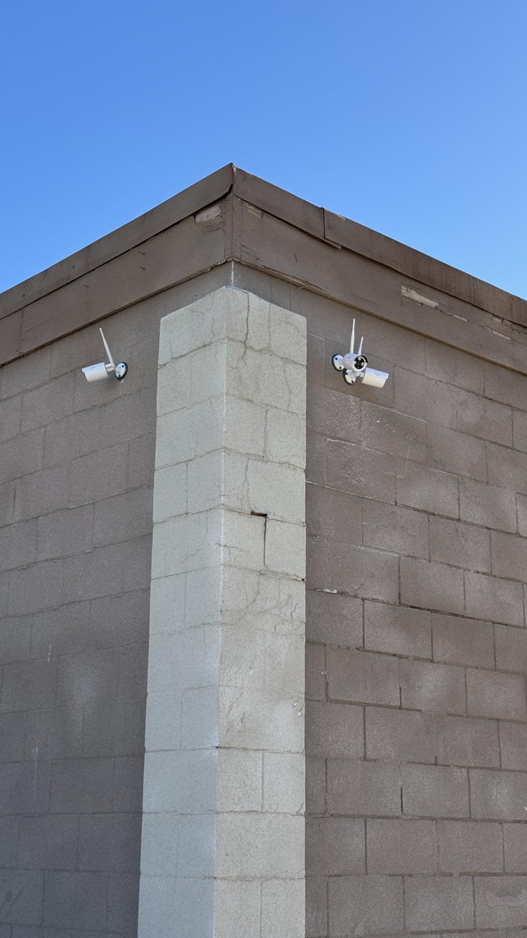 Hiseeu Wireless Pro WiFi Security Camera System, 16CH 4K NVR Kit, Corded Powered 8Pcs 5MP CCTV Home Security Camera System for Indoor/Outdoor, Night Vision, Waterproof, Motion Detection, 3TB HDD customer photo 1