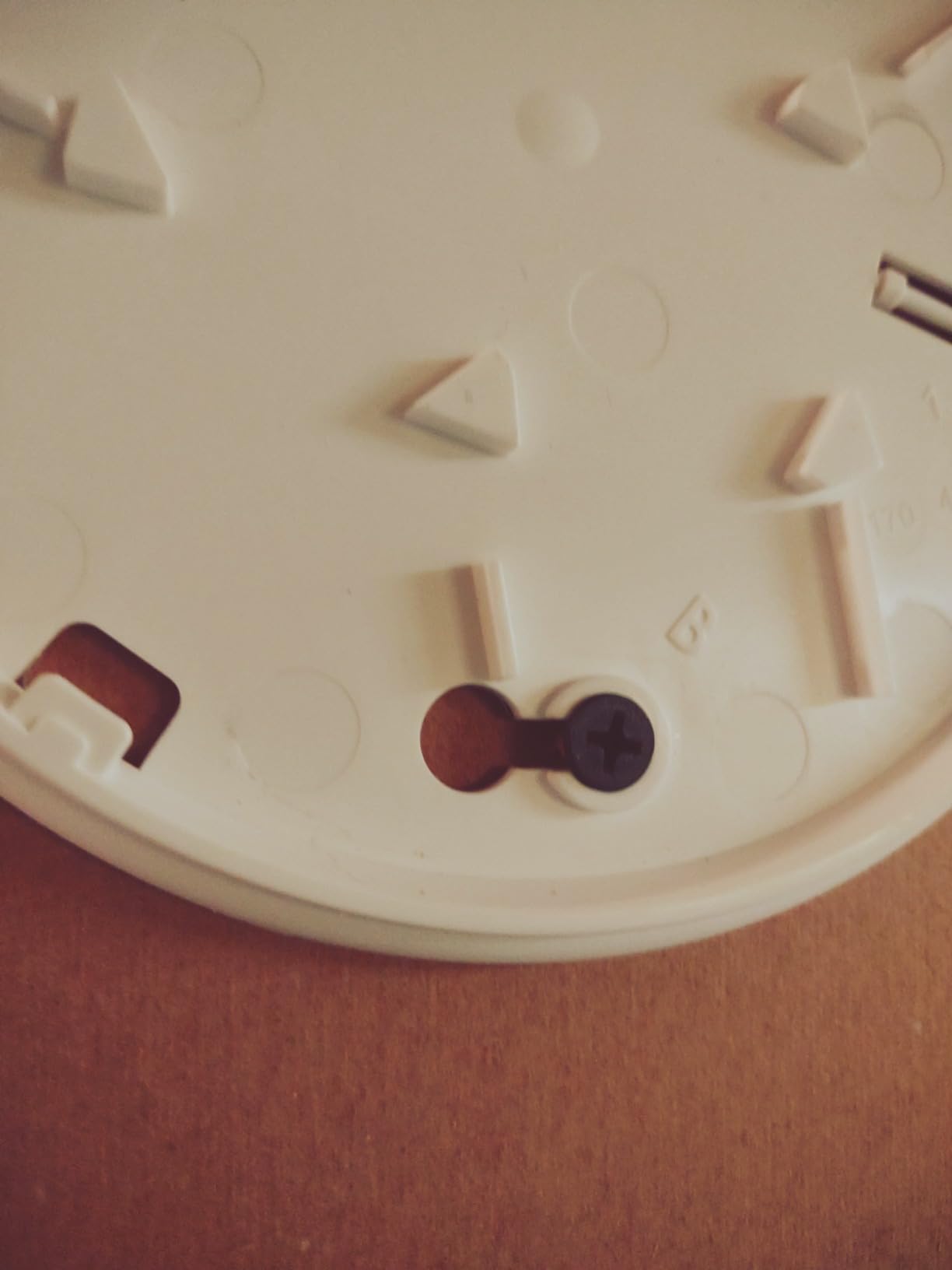 First Alert Combination Smoke & Carbon Monoxide Alarm, Battery-Operated Detector with Slim Profile Design, SMCO200 customer photo 2