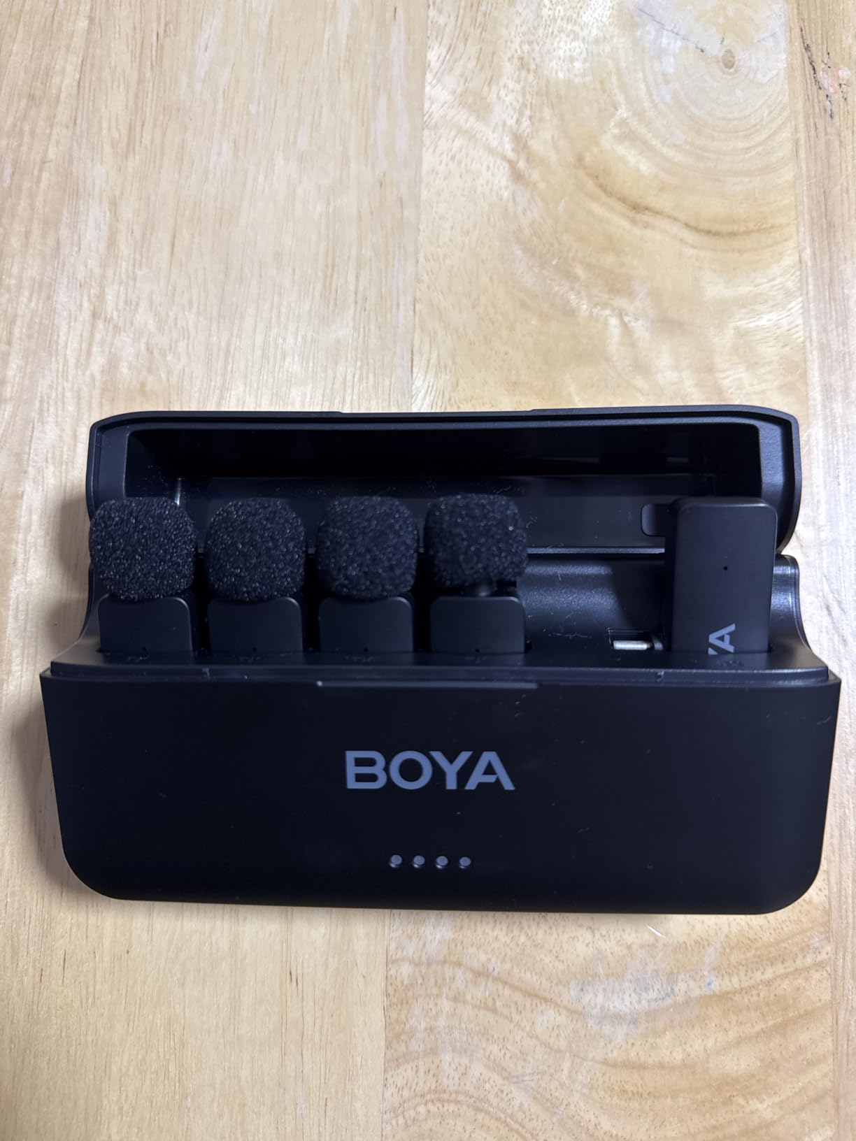 BOYA BY-V4U Wireless Lavalier Microphone for iPhone 15/16 Series Type C Smartphone with Charging Case, 4-Channel Mono Output, Omnidirectional Noise Cancelling Lapel Mic for Video Recording Podcast customer photo 1
