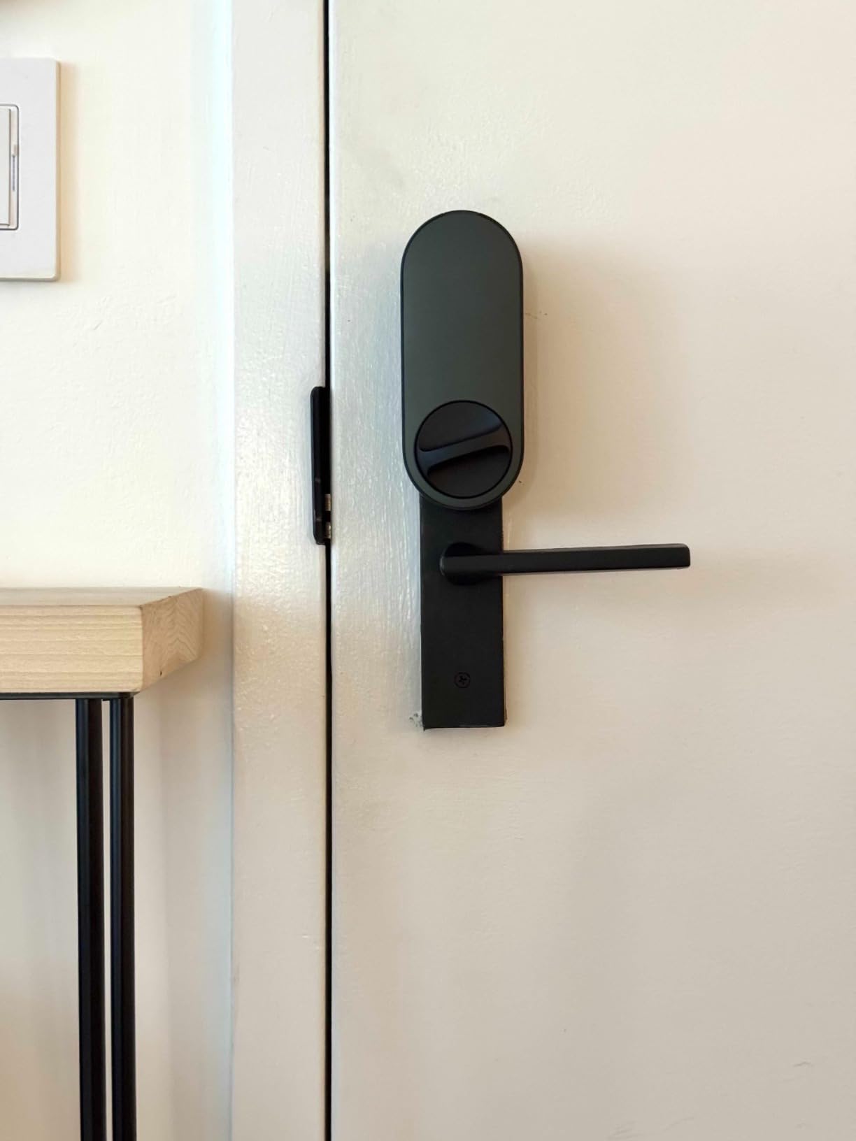 Aqara Smart Lock U200 (Fingerprint Keypad Included), Matter Over Thread, Keyless Entry Door Lock with Apple Home Key and Rechargeable Battery, Supports Apple Home, Alexa and SmartThings, Black customer photo 2