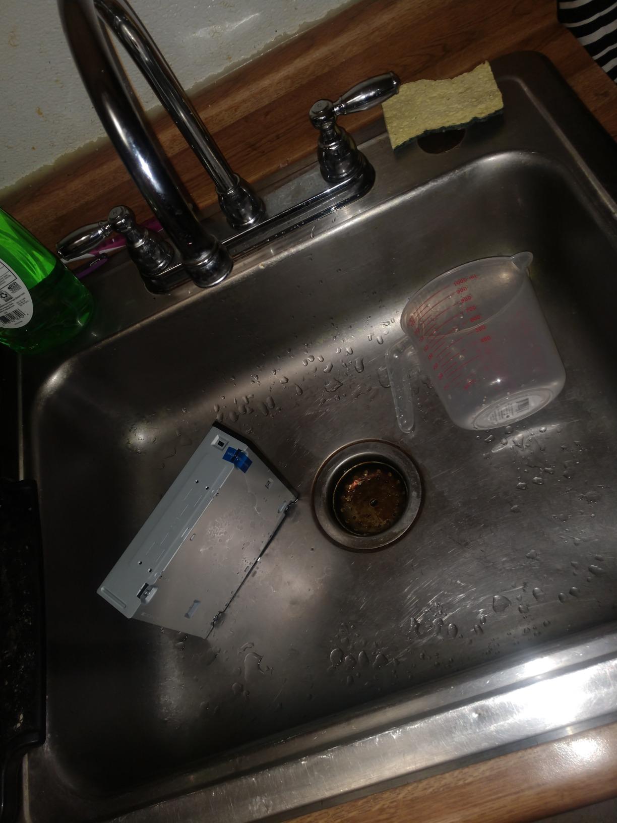 Thermaltake Toughpower SFX 850W 80Plus Platinum ATX 3.1 Standard Power Supply; 450W 12V-2x6 Connector Included; Full Modular; 90mm FDB Fan; PS-STP-0850FNFAPU-1; 7 Year Warranty customer photo 2