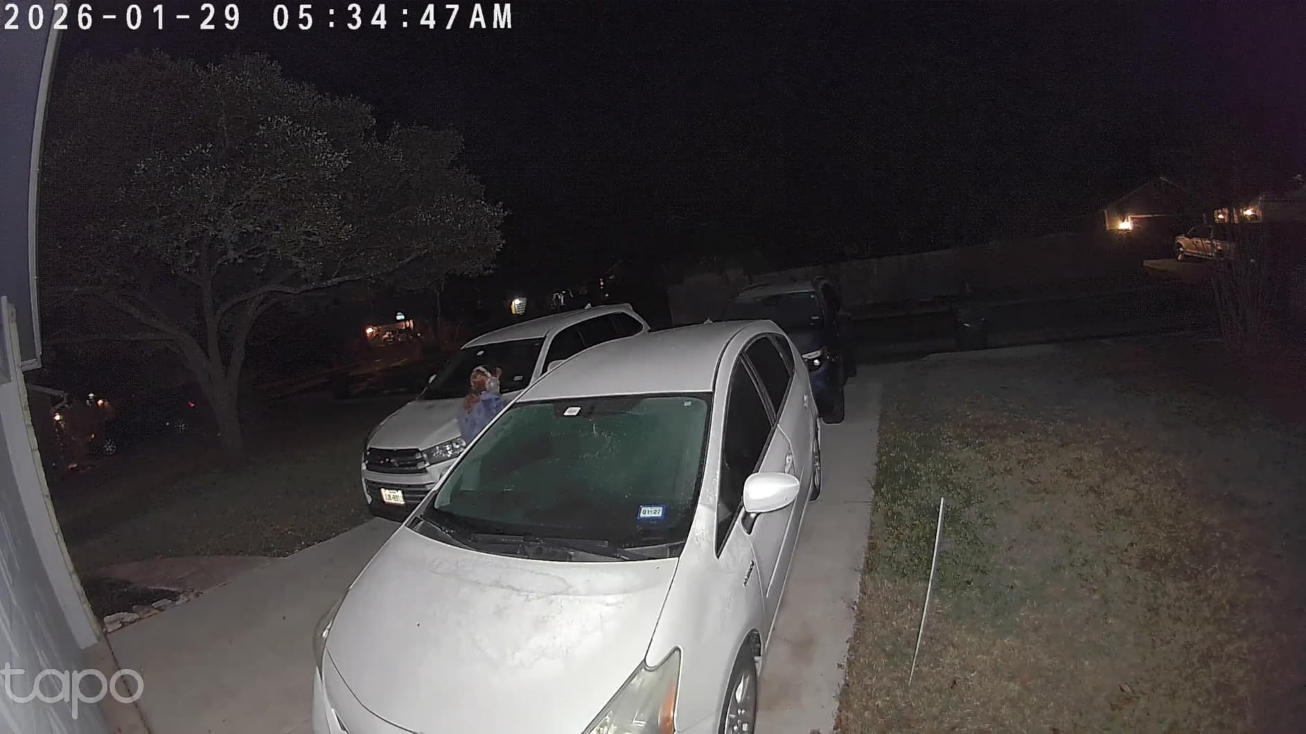 Tapo 2K+ Outdoor Wired Floodlight Security Camera - 2800 Lm Dimmable, Motion Activated, Person & Vehicle Detection, 24/7 Recording, Subscription-Free Local Storage or Optional Cloud, C720 customer photo 1