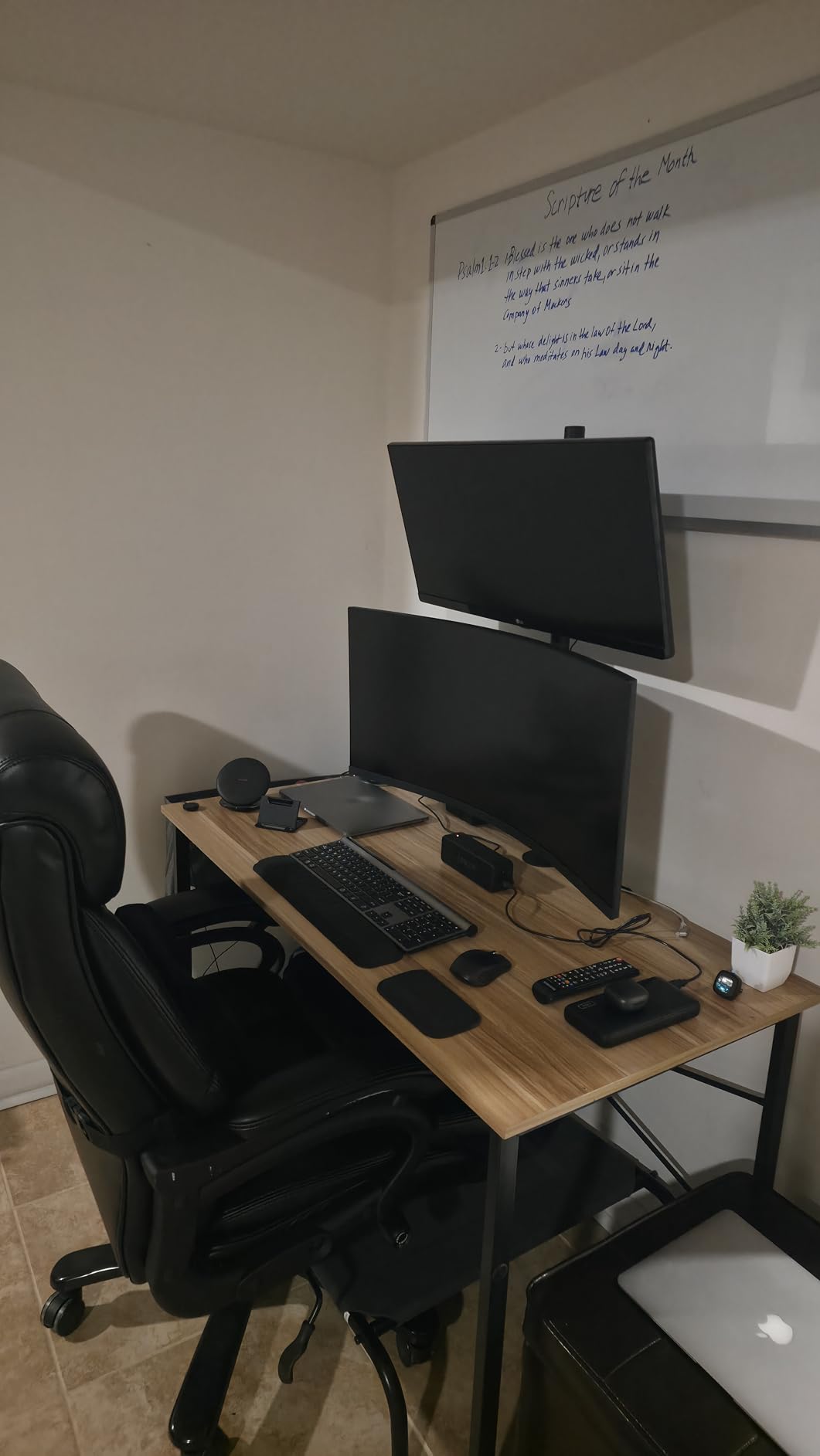 BONTEC Triple Monitor Desk Mount, Supports 13-32 Inch Screens, Full Motion Adjustability, VESA 75x75/100x100mm, Up to 22lbs per Arm customer photo 1