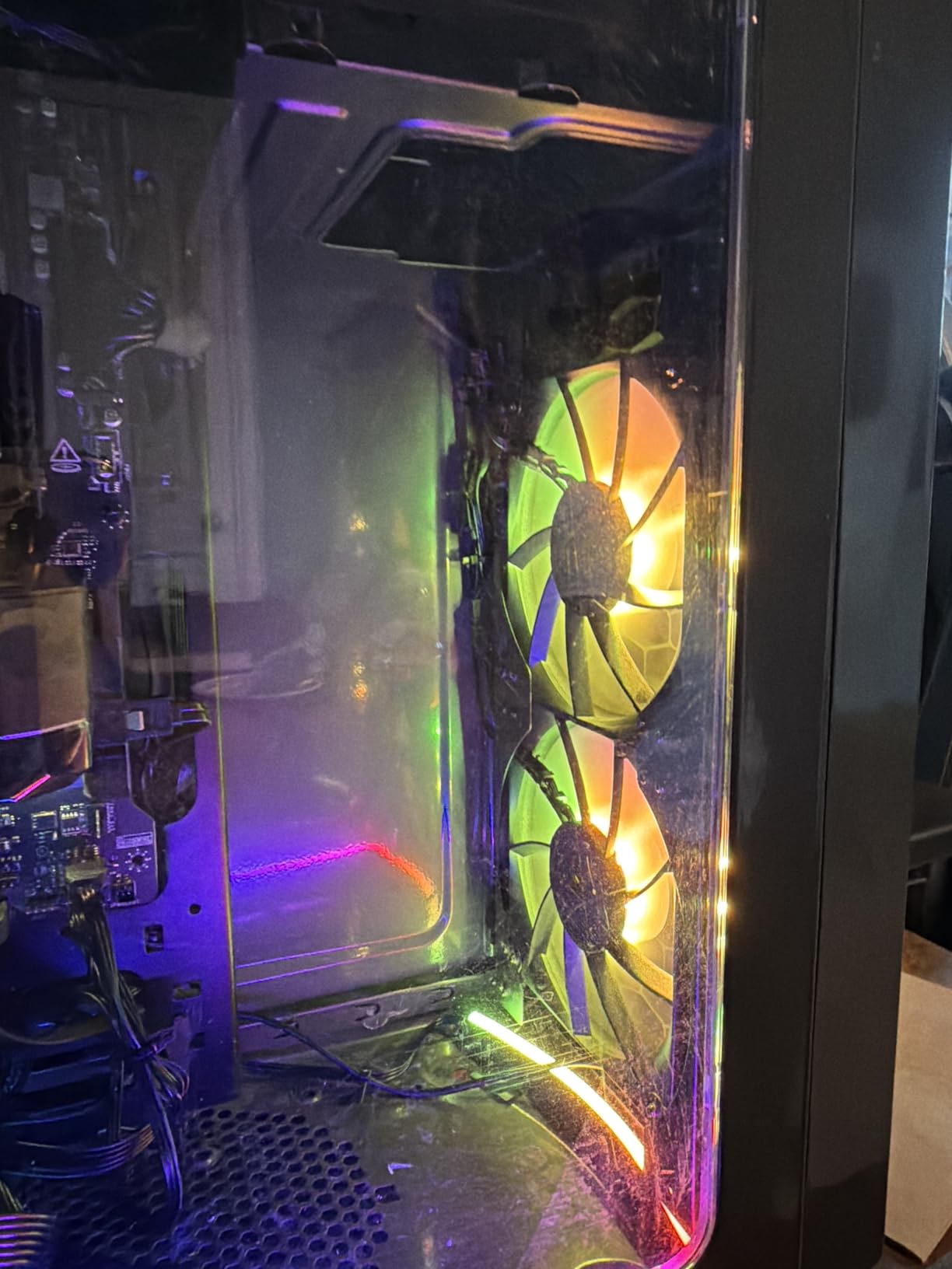 CORSAIR RS140 ARGB 140mm PWM Fans - Daisy-Chain Connection - Low-Noise - Magnetic Dome Bearing - Dual Pack customer photo 2