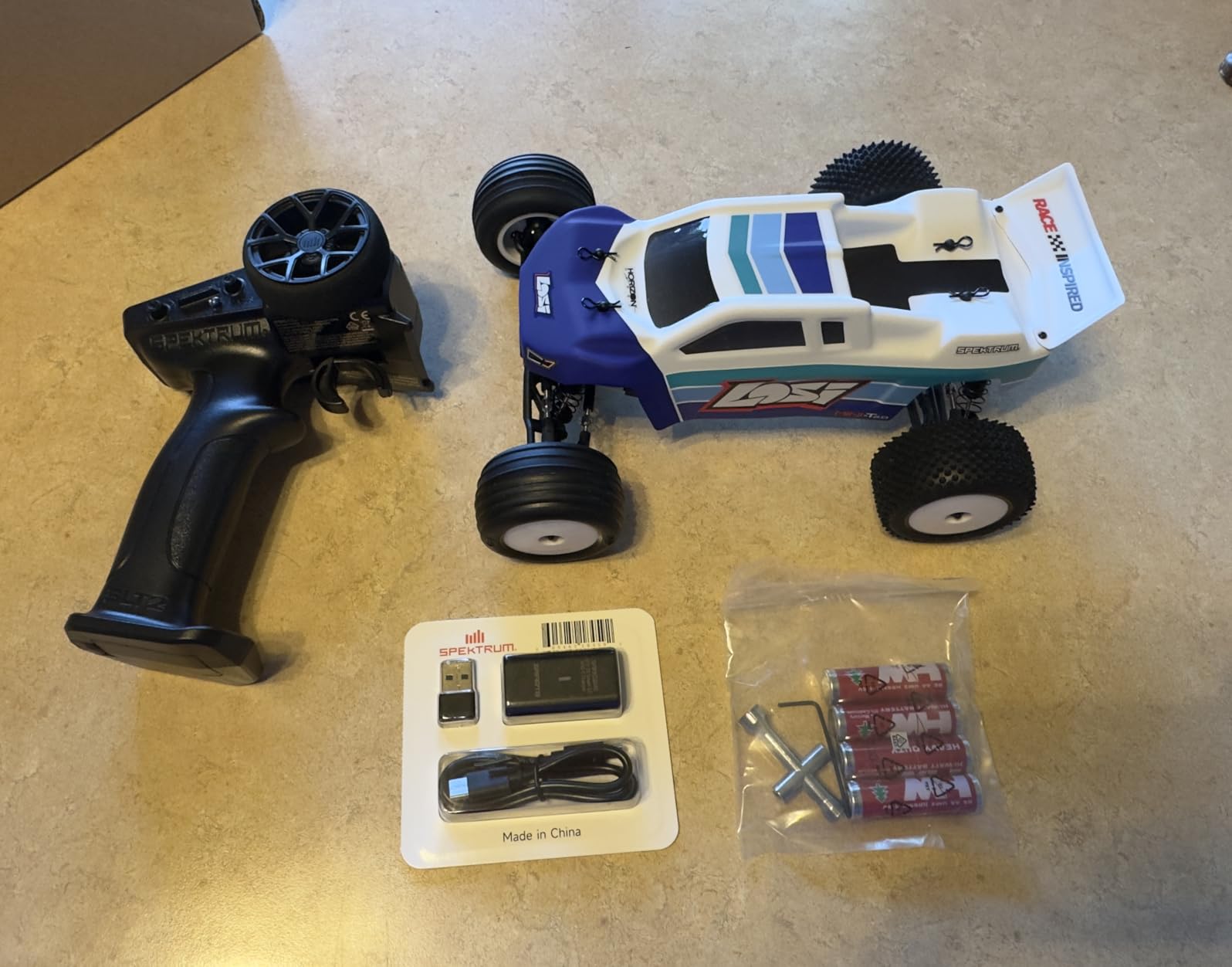 Losi 1/18 Mini-T 2.0 2S 2WD RTR Brushless Stadium Truck customer photo 1