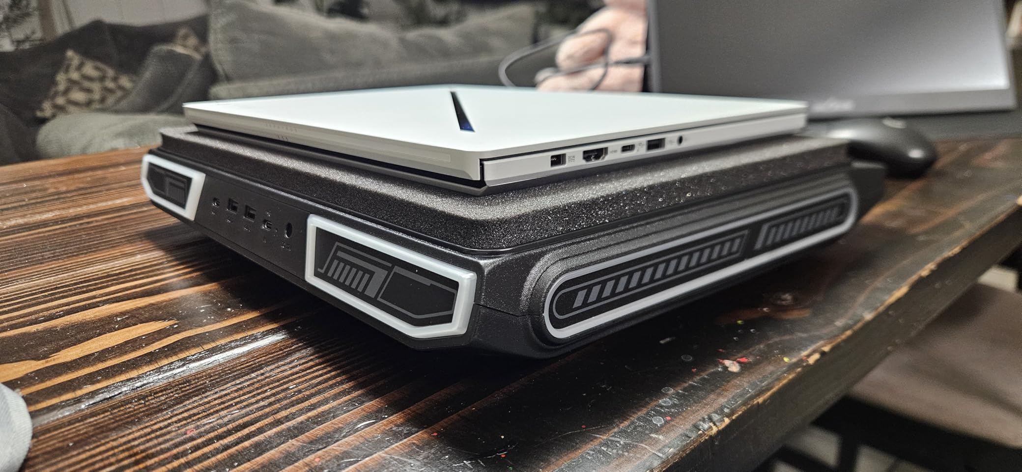 llano V10 Gaming Laptop Cooling Pad, RGB Laptop Cooler Stand with Powerful 4.72 Inch External Turbo Cooling Fan, Fast Cooling Computer 13-17.3in, Button Control, 3 Adjustable Stand, 4-Port USB C&A customer photo 1