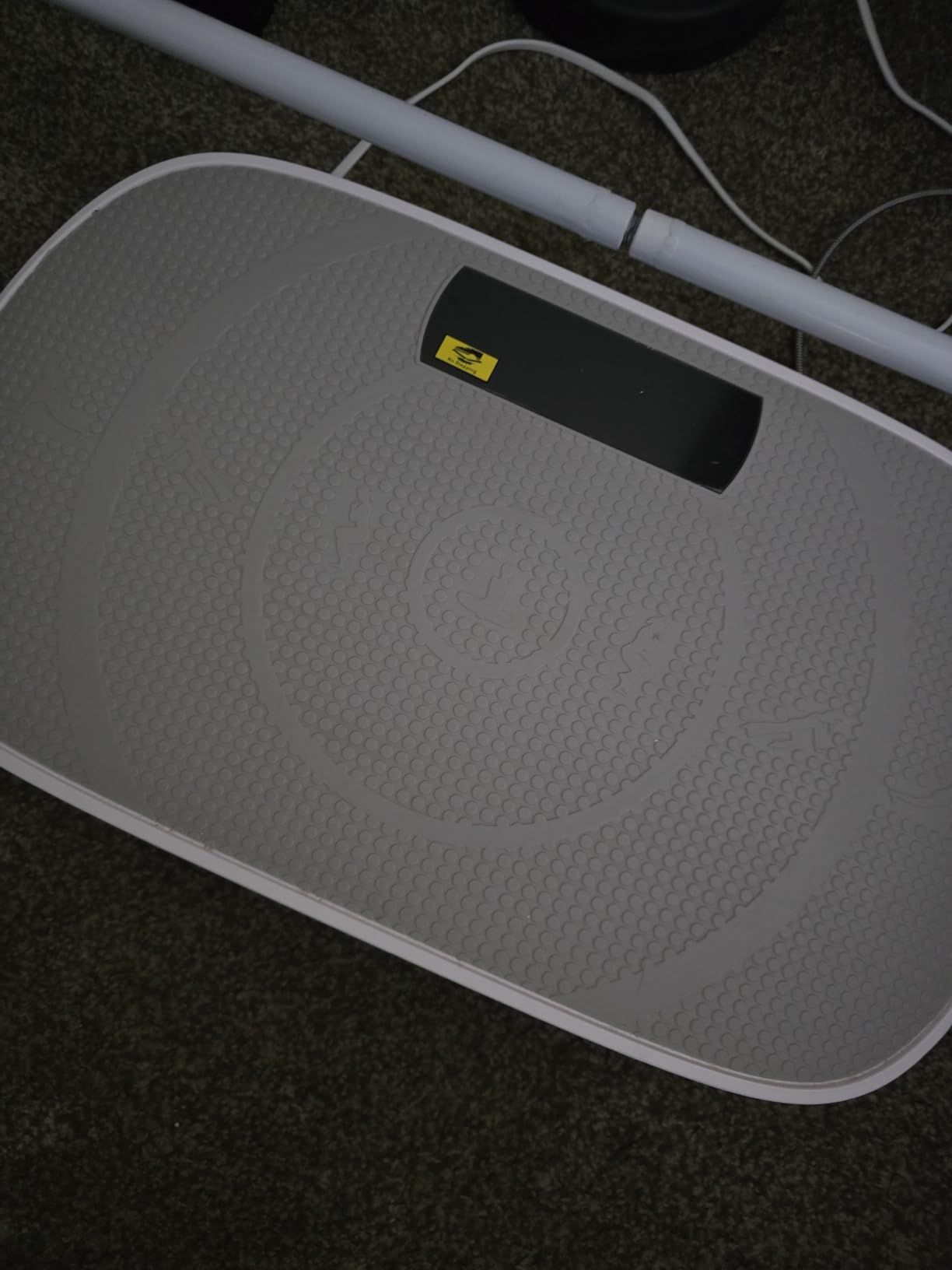 MERACH Vibration Plate Exercise Machine, Whole Body Workout Equipment for Women, Bluetooth and Silicone Pedal, Vibration Plate with Auto Mode, Vibrate Fitness Platform for Home customer photo 1