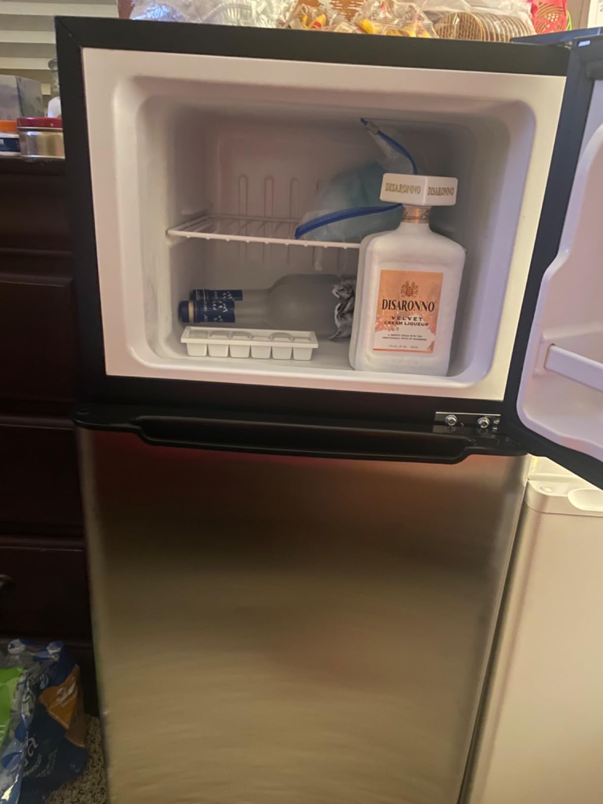 Frigidaire 2 Door Apartment Size Refrigerator with Freezer, 7.5 cu ft, Adjustable Spill-Proof Shelves, Crisper Bins, Platinum Silver, Garage Ready customer photo 2