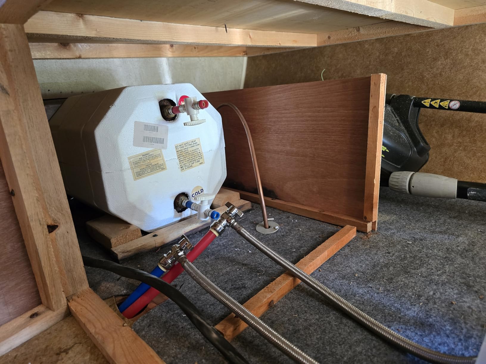 ECOTOUCH 8kW 240V Instant Water Heater Under Sink Point of Use customer photo 1