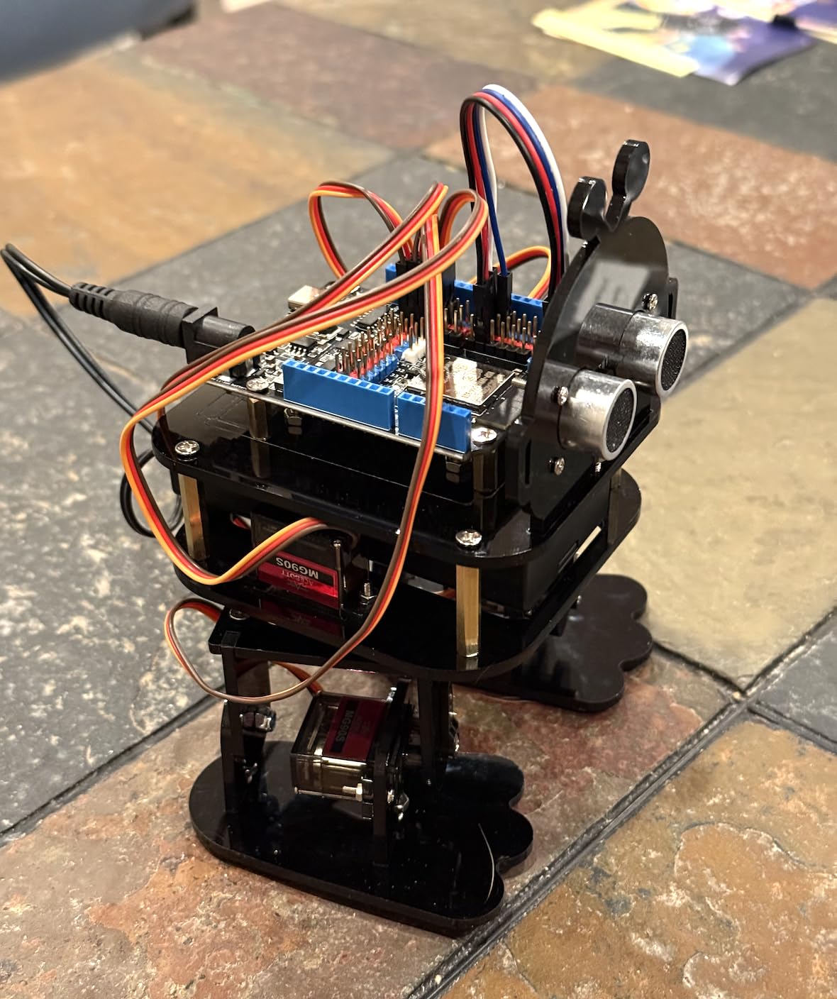 ACEBOTT STEM Robotics Science Kits for Adults, ESP8266 Spider Robot Building Kit, App Remote Control, Walking Crawling Fun Educational Toy for 12 + Year Old Boys, Girls, Teens, Adults Unique Gifts customer photo 2