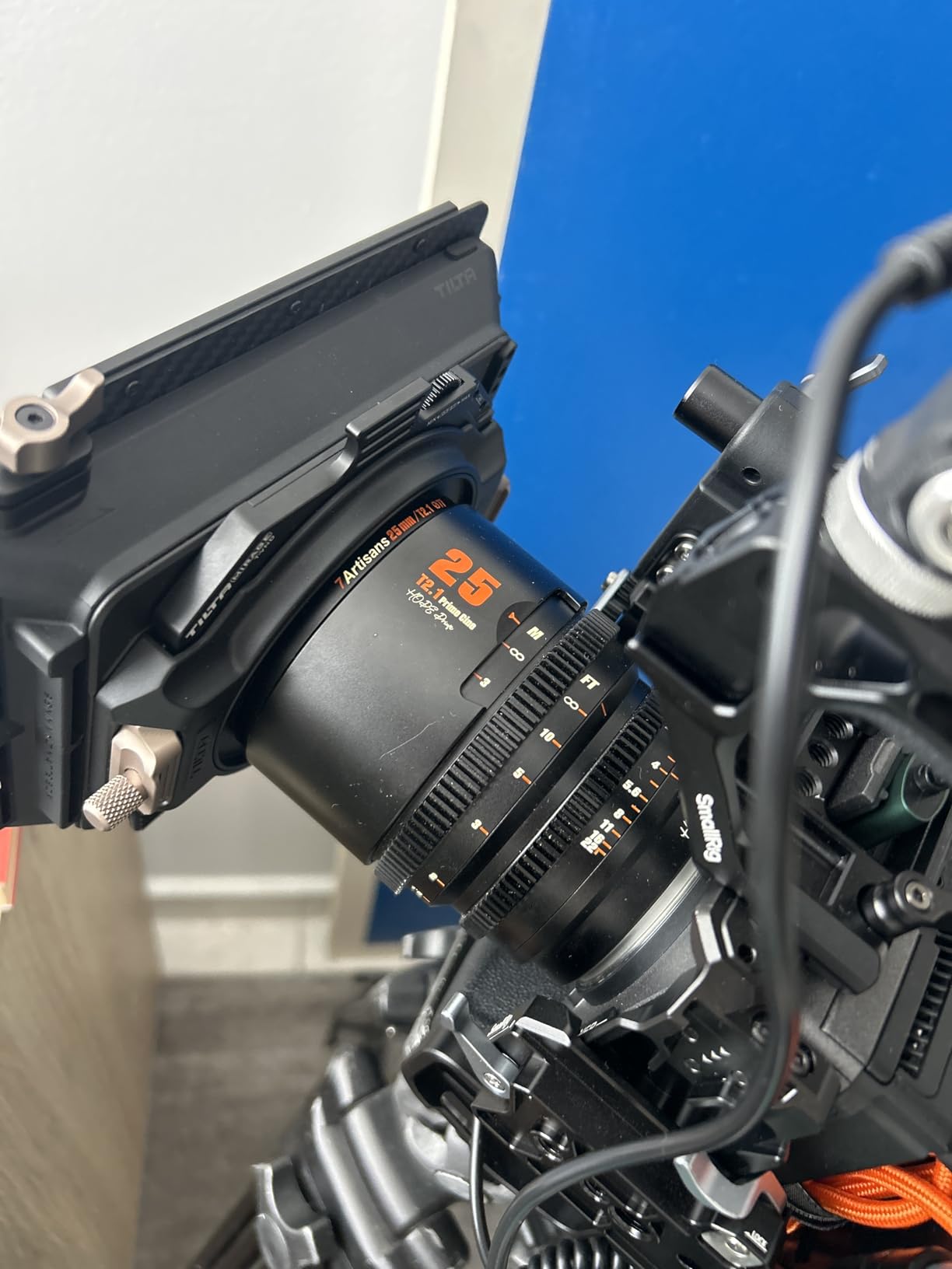 7artisans 35mm T2.1 Cine Lens for Sony E Mount APS-C 260° Ultra Long Focus Large Aperture customer photo 1