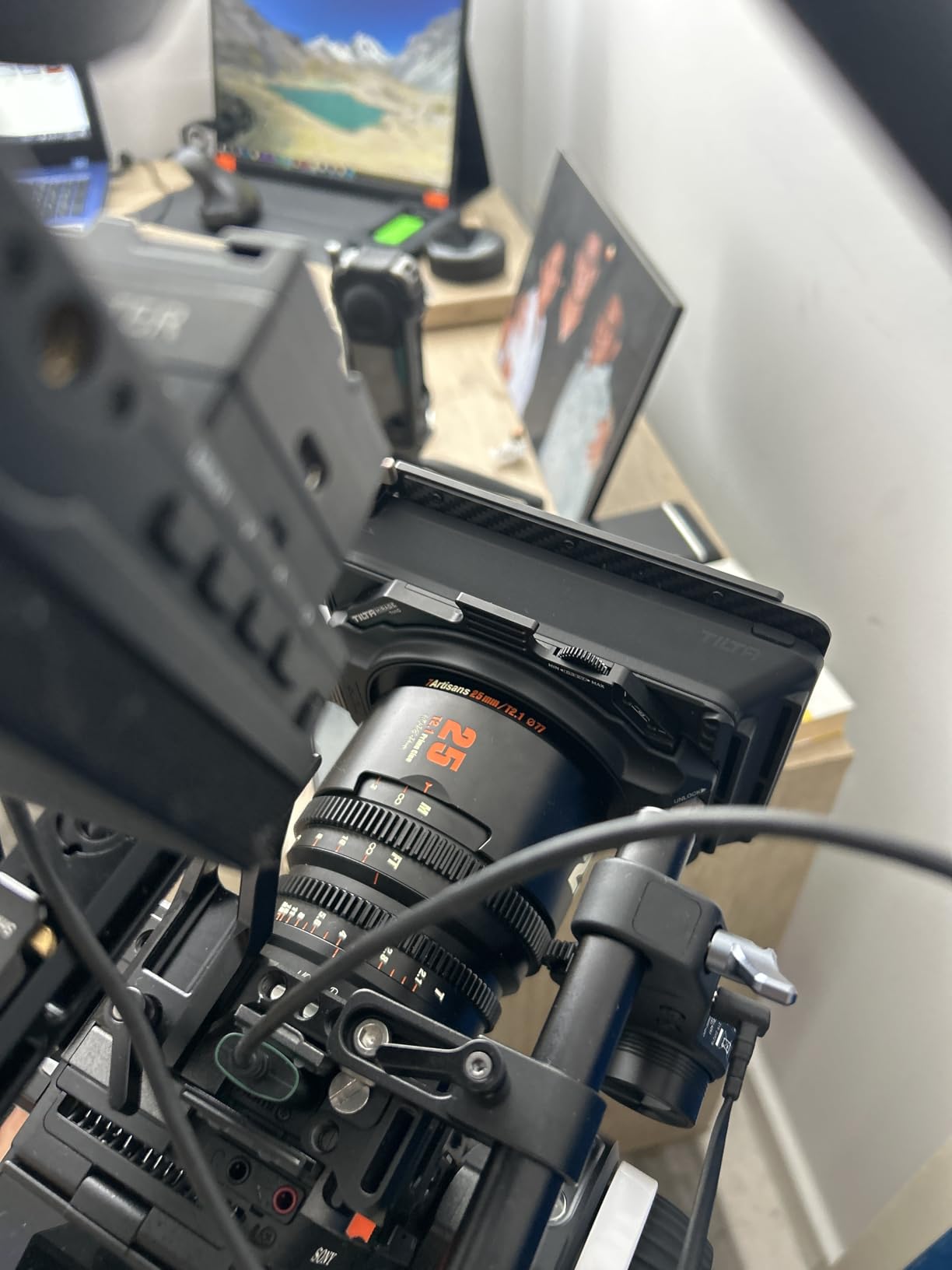 7artisans 35mm T2.1 Cine Lens for Sony E Mount APS-C 260° Ultra Long Focus Large Aperture customer photo 2