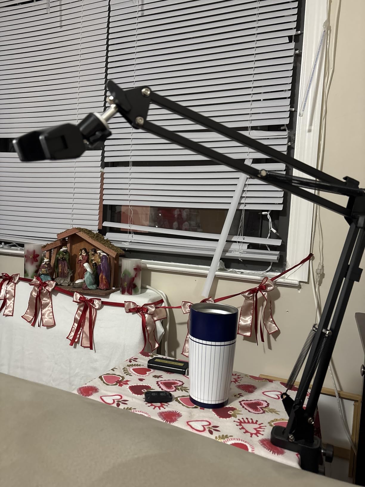 UBeesize Overhead Phone Mount, Flexible Webcam Arm with Phone Holder and Ball Head, Overhead Tripod for Phone Drawing Live Streaming Cooking Flat Photography customer photo 2