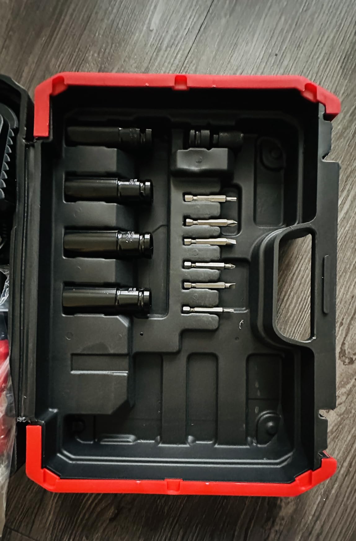 Cordless Impact Wrench 3/8 Inch, 450N.m/ 330Ft-lbs Electric Impact Gun with Blushless Motor, 4000mAh Battery, Charger, 5 Sockets, Power Impact Driver for Car Home, Tire Repair customer photo 2