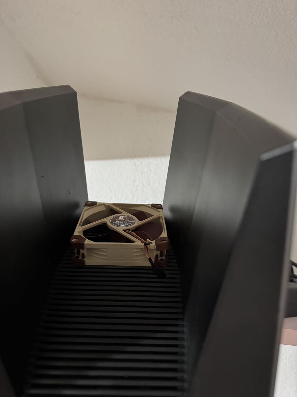 TP-Link Tri-Band BE19000 Wi-Fi 7 Gaming Router Archer GE800 | 12-Stream | 2×10G + 4×2.5G Ports, USB 3.0 | Turbo Acceleration, Dedicated Gaming Port & Panel, RGB Lighting, HomeShield customer photo 2