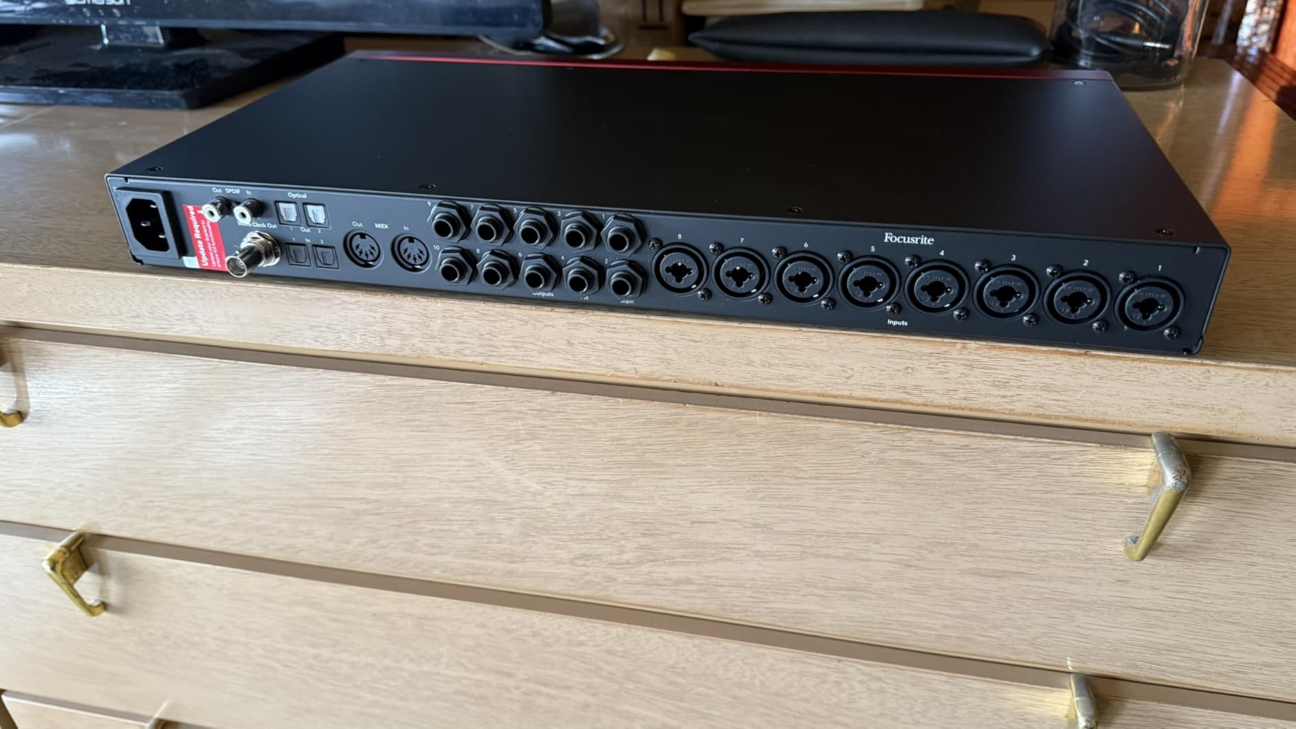 Focusrite Scarlett 18i20 4th Gen USB Audio Interface, for Multitrack Recording, Music Production and Podcasting - High-Fidelity, Studio Quality Recording customer photo 1