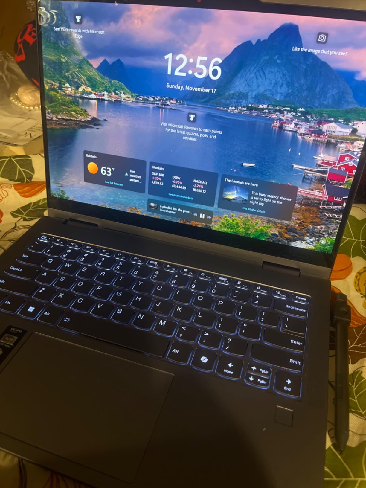 Lenovo IdeaPad 5X 2-in-1 Copilot+ Extra-Long Battery Life 14