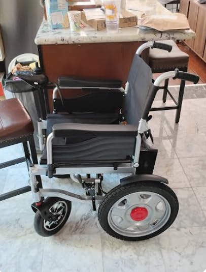 Electric Wheelchairs for Adults, 25+ Miles Long Travel Range, Foldable Motorized Wheelchair, Portable All-Terrain Motorized Wheelchair for The Elderly customer photo 1