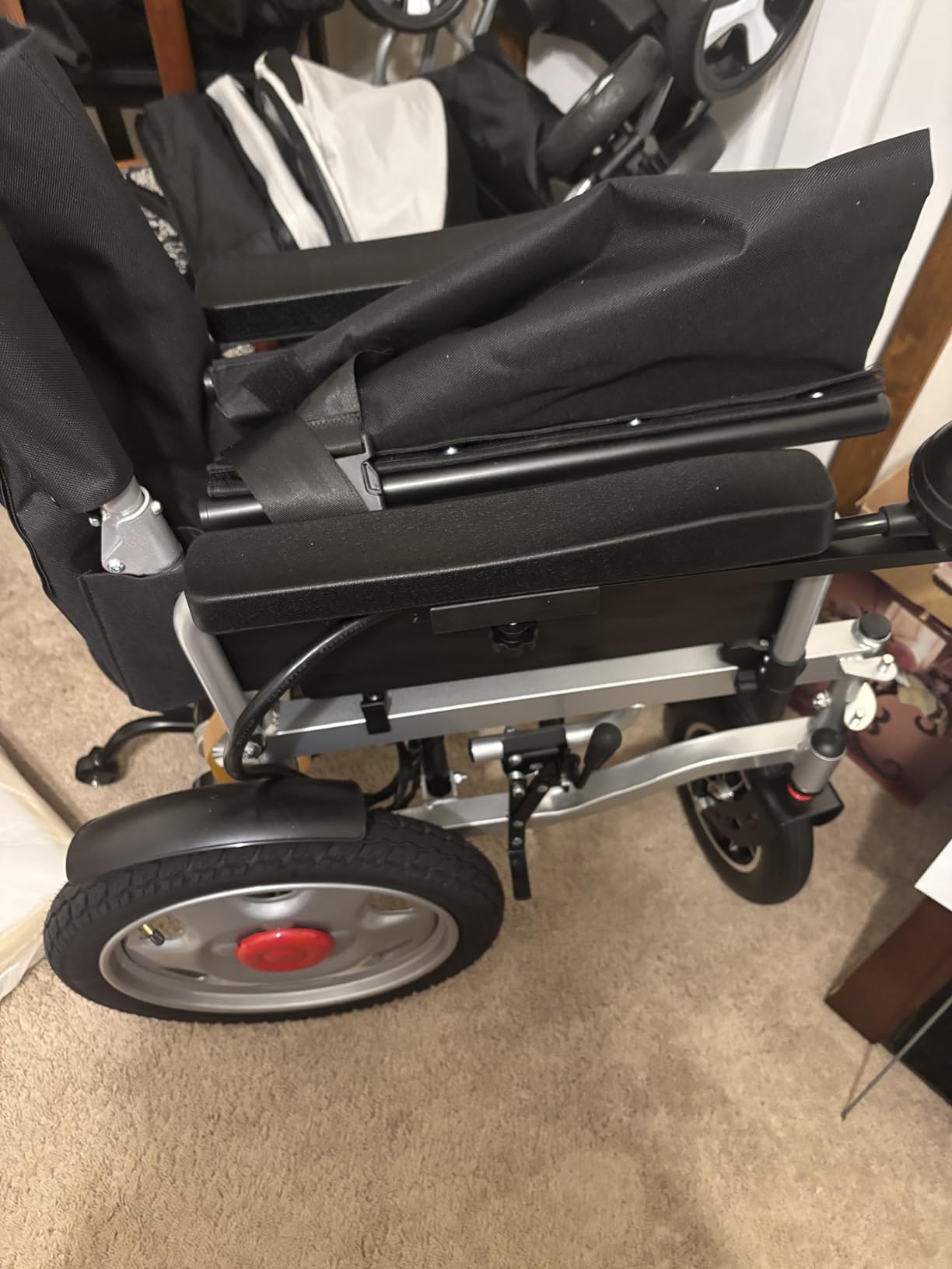 Electric Wheelchairs for Adults, 25+ Miles Long Travel Range, Foldable Motorized Wheelchair, Portable All-Terrain Motorized Wheelchair for The Elderly customer photo 2