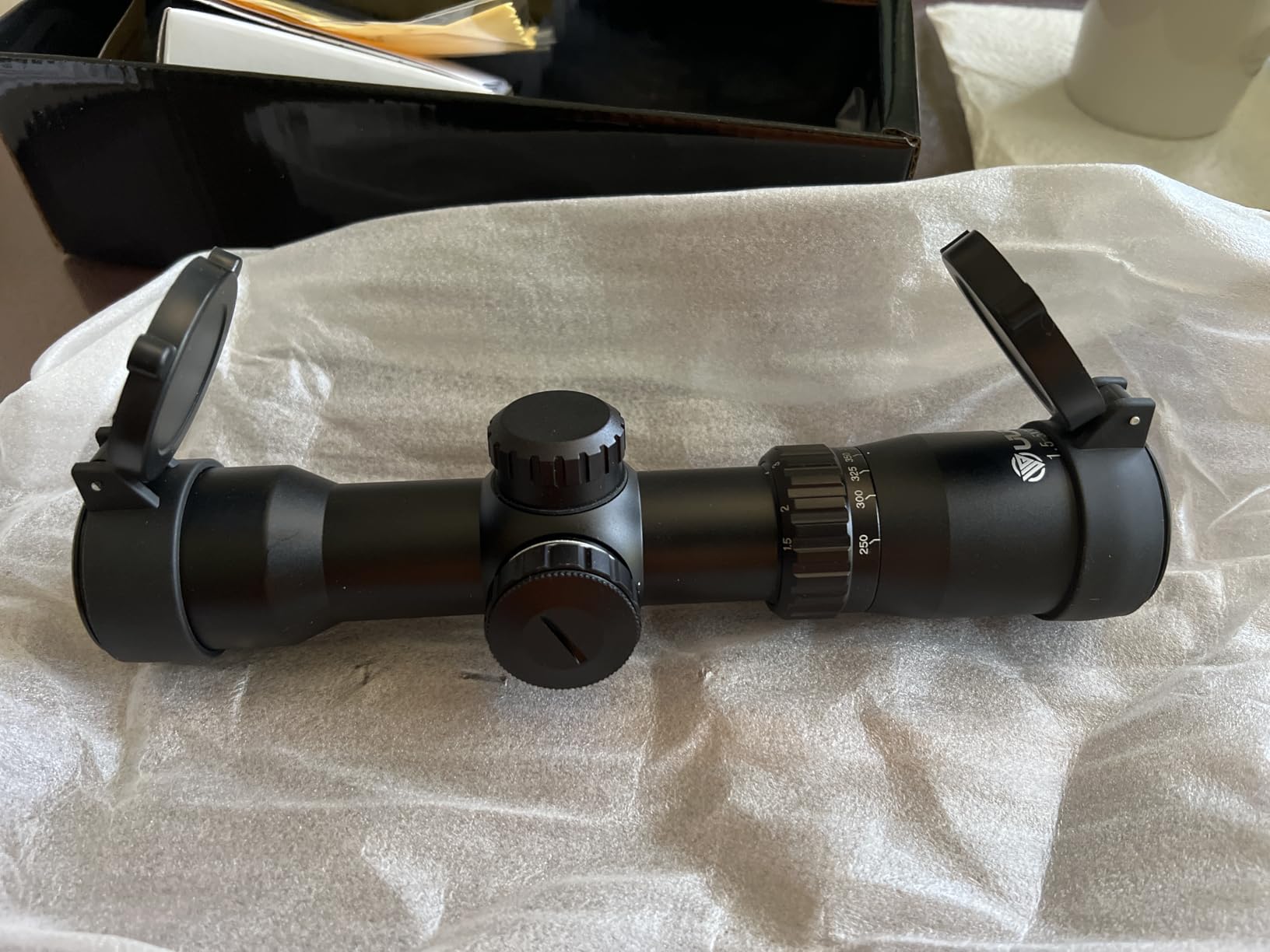 UUQ 1.5-5x32 Crossbow Scope,Circles and Rangefinder Etched Glass Ballistic Reticle Optic, 250-450 FPS Red Green Illuminated,Compact Crossbow Scope for Hunting 20-100 Yards with 20mm Scope Rings customer photo 1