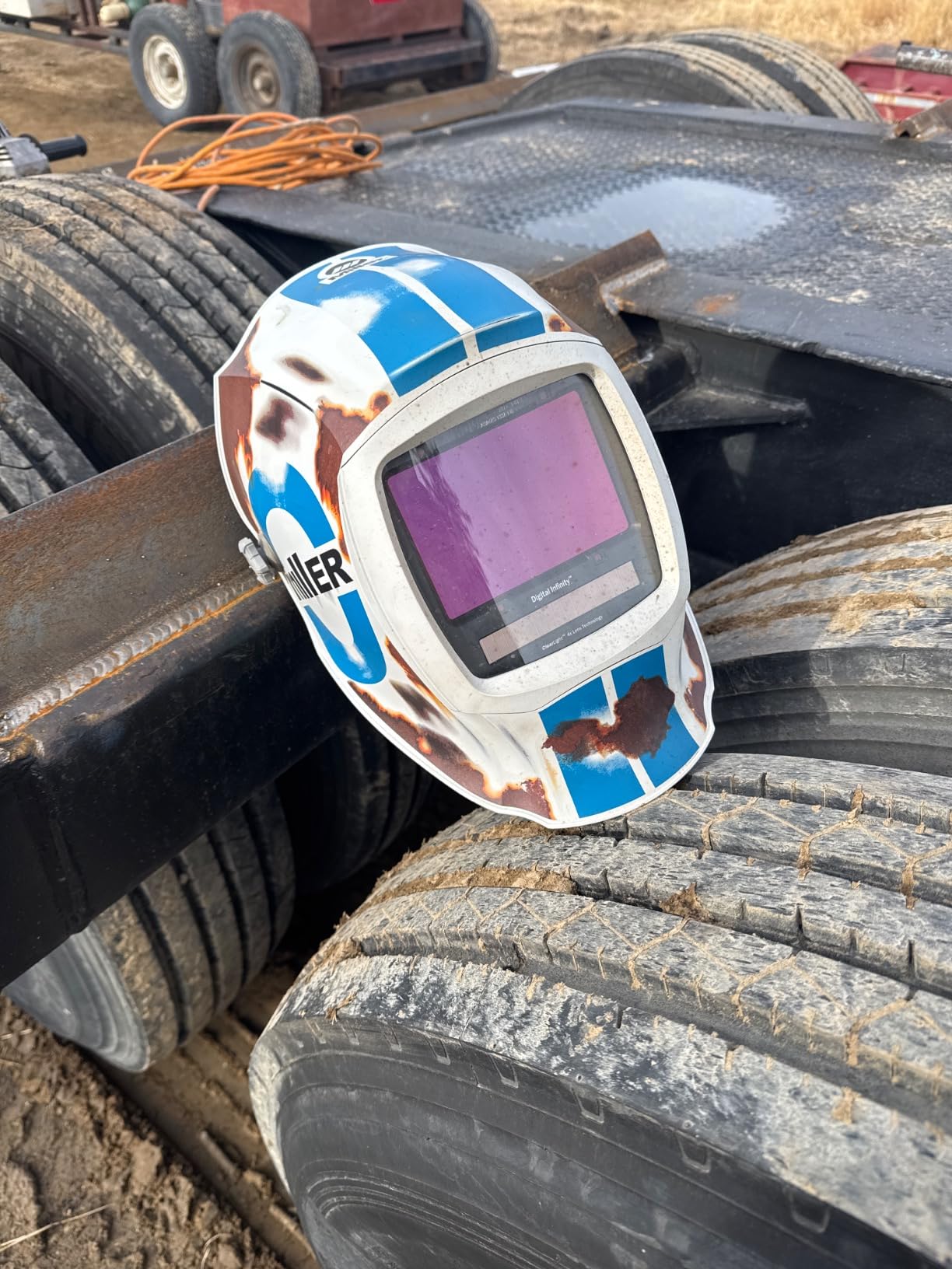 Miller Digital Infinity Auto Darkening Welding Helmet for Men with ClearLight 4X - Light State and 4 Arc Sensors - Lightweight Welding Hood customer photo 1