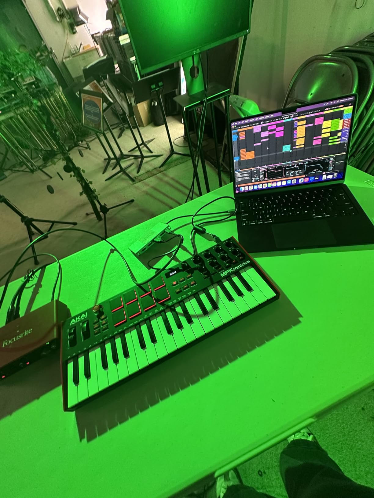 Akai Professional MPK Mini Plus - USB MIDI Keyboard Controller with 37 Mini Keys, 8 MPC Pads, Sequencer, and MIDI/CV/Gate I/O customer photo 1