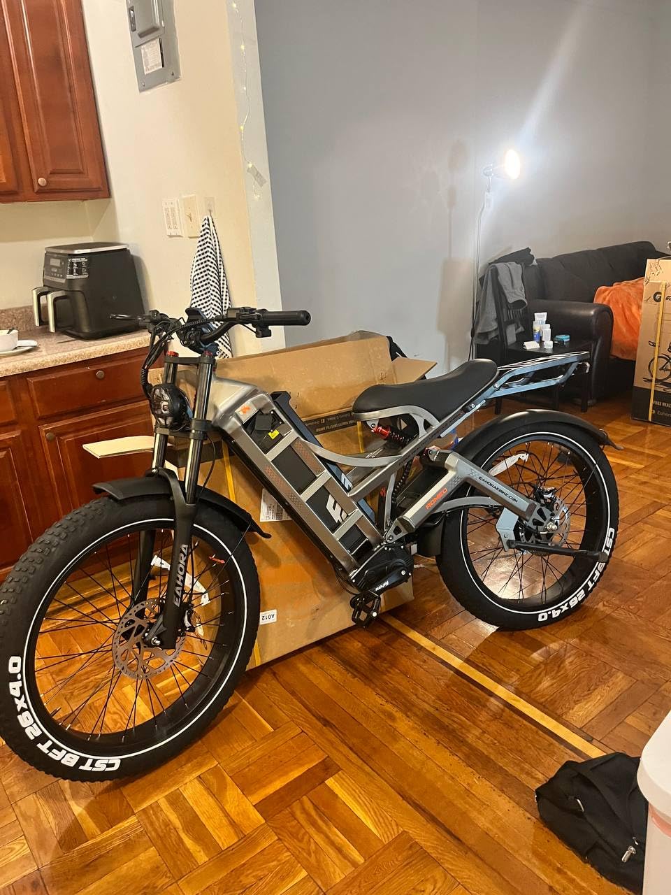 eAhora 2026 Romeo Pro 3 5600W 50Mph High-Torque Ebike, 60V 80Ah 250-Mile Long Range Electric Bike for Adults, Adjustable Air Suspension customer photo 1