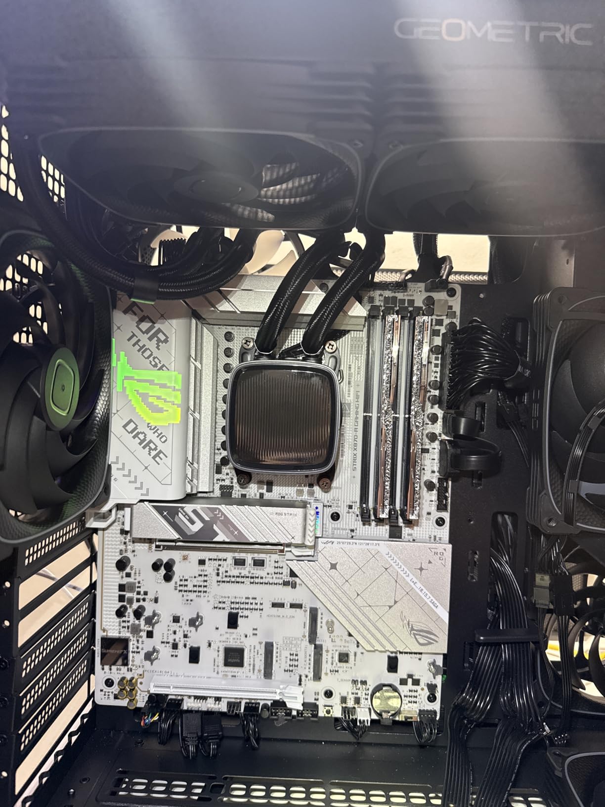 ASUS ROG Strix X870-A Gaming WiFi AMD AM5 X870 ATX Motherboard 16+2+2 Power Stages, Dynamic OC Switcher, Core Flex, DDR5 AEMP, WiFi 7, 4X M.2, PCIe 5.0, Q-Release Slim, USB4, AI OCing & Networking customer photo 2