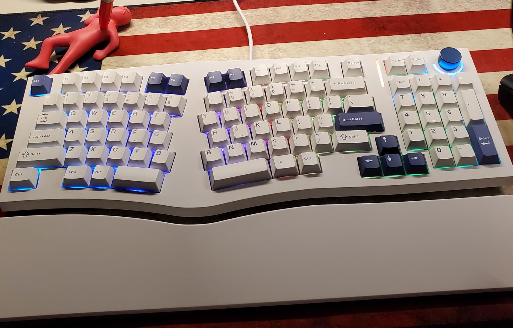 MechLands Feker Alice98 Ergonomic 98 Keys Custom Mechanical Keyboard, VIA Programmable, USB-C Wired Gaming Keyboard, Hot Swappable, 5 Layer Paddings, Control Knob, NKRO, RGB for Win/Mac (Black) customer photo 2