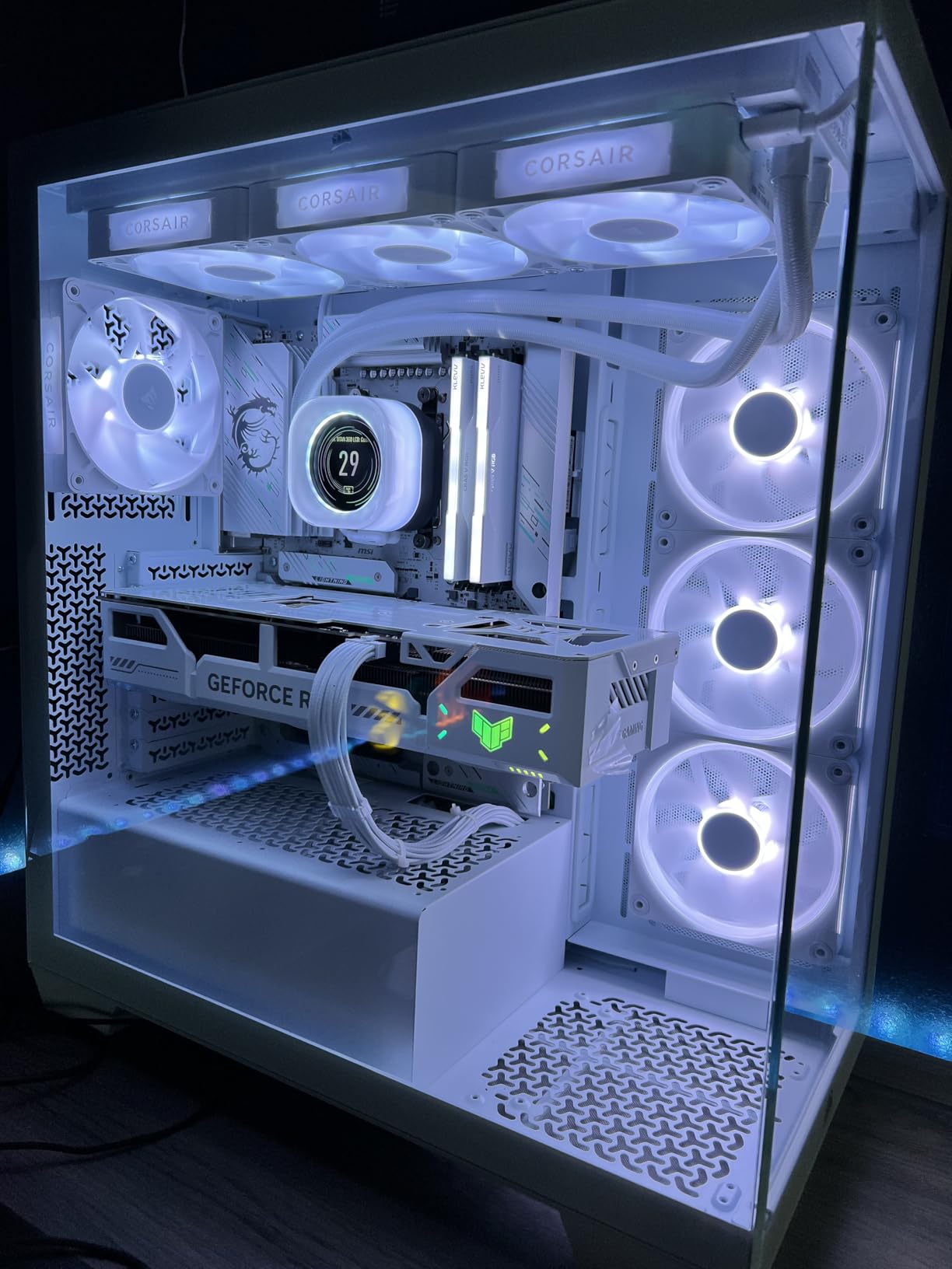 CORSAIR Titan 360 RX LCD Liquid CPU Cooler, 360mm AIO, Low-Noise FlowDrive Cooling Engine, Intel LGA 1851/1700 & AMD AM5/AM4, 3X RX120 RGB Fans, System Hub Included, Black customer photo 2