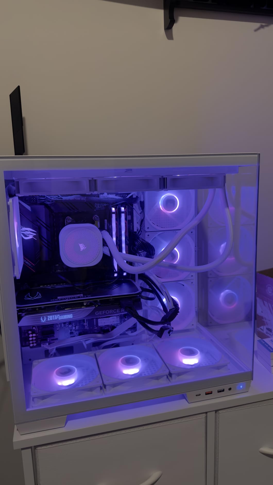 CORSAIR Nautilus 360 RS ARGB Liquid CPU Cooler - 360mm AIO - White customer photo 1