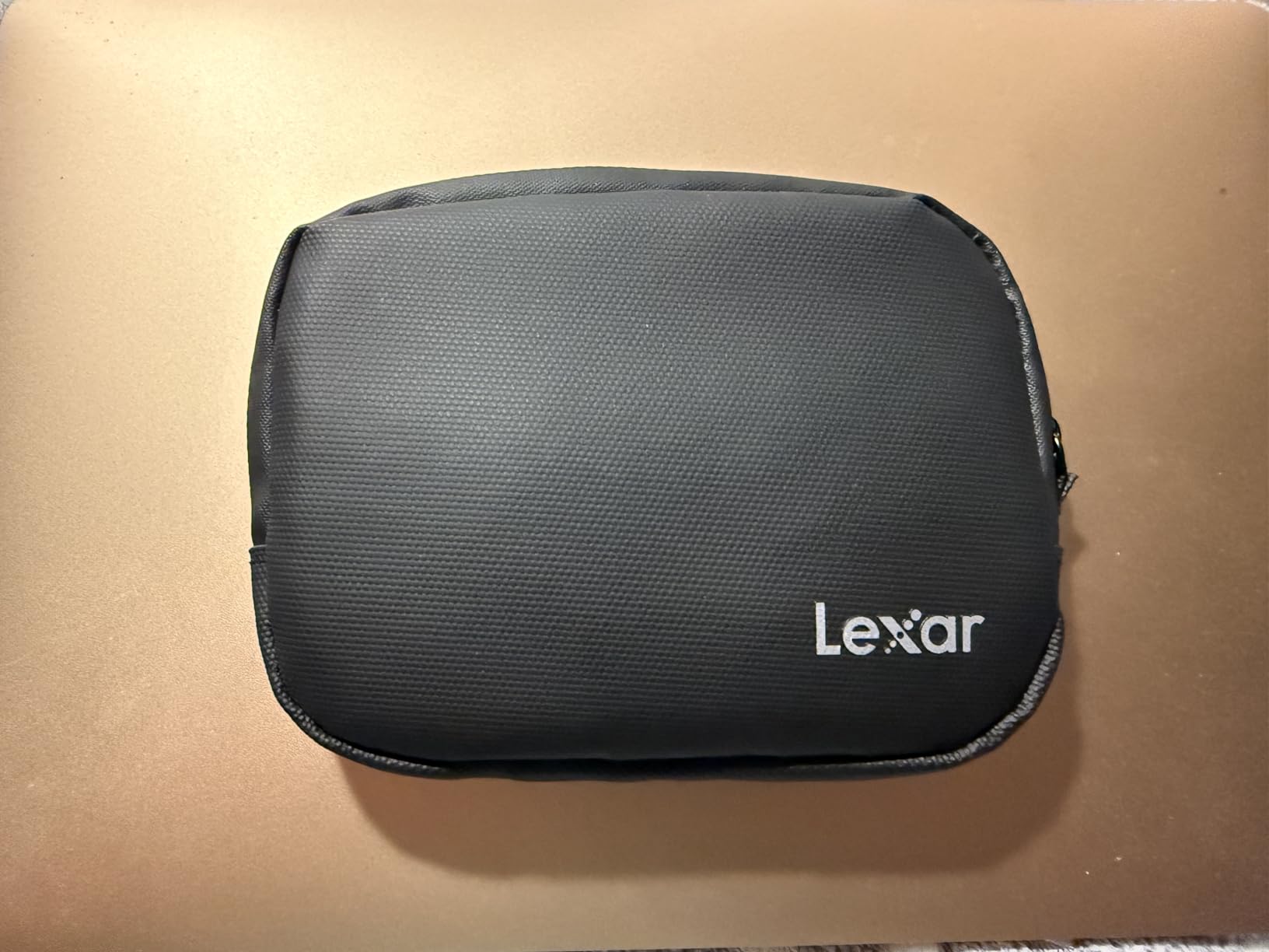 Lexar 1TB Professional Go Portable SSD w/Hub, Supports Apple 4K 60fps ProRes, Up to 1050MB/s, USB 3.2, Rugged, IP65, Ultracompact, Compatible w/iPhone 15/16 (Not 17), External SSD (LSL400S001T-RNSNU) customer photo 2