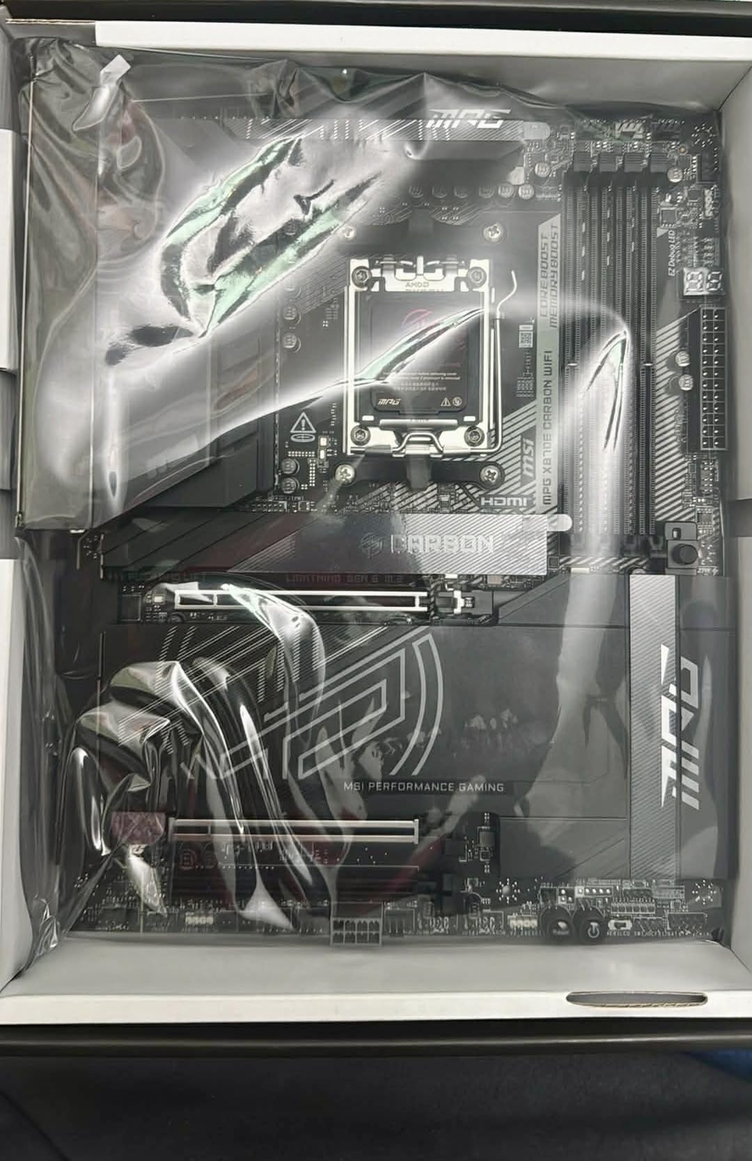 MSI MPG X870E Carbon WiFi Gaming Motherboard (AMD Ryzen 9000/8000/7000 Series Processors, AM5, DDR5, PCIe 5.0, M.2 Gen5, SATA 6Gb/s, USB 40Gbps, HDMI, Wi-Fi 7, Bluetooth 5.4, 5Gbps LAN, ATX) customer photo 1