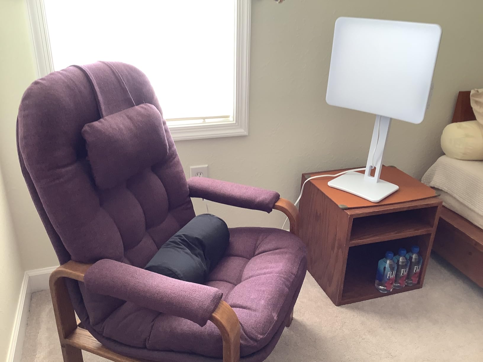 Carex Day-Light Elite Bright Sunlight Therapy Lamp, 10000 LUX Therapy Lamp at 12 Inches, LED Bright White Light with Adjustable Height and Brightness Levels for Mood, White customer photo 2