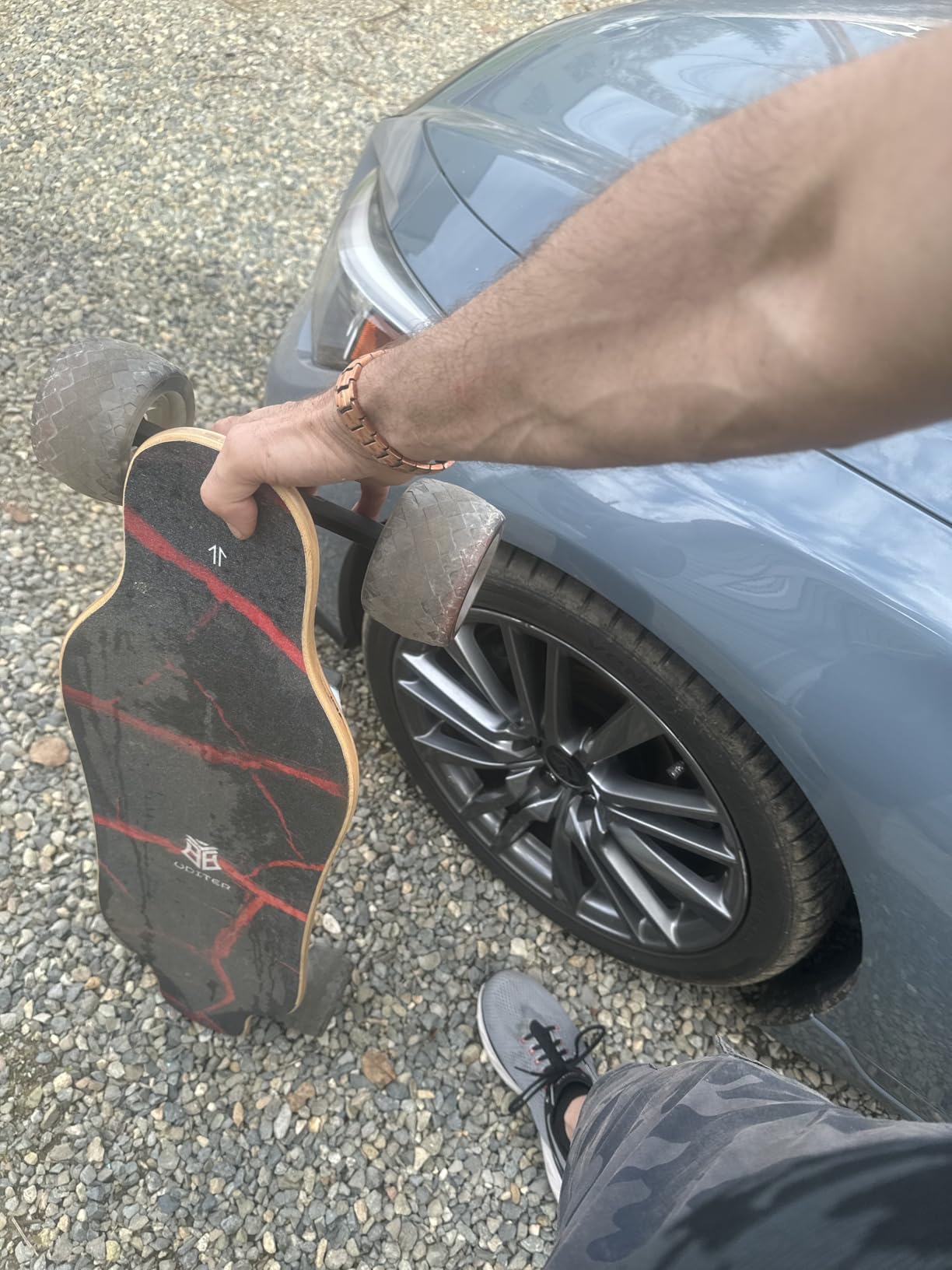 Electric Skateboard with Remote, Dual 600W Motors, Swappable Battery, Up to 28 MPH, 12-25 Miles Range, 4 Speed Modes, Electric Longboard for Adults & Beginners customer photo 1