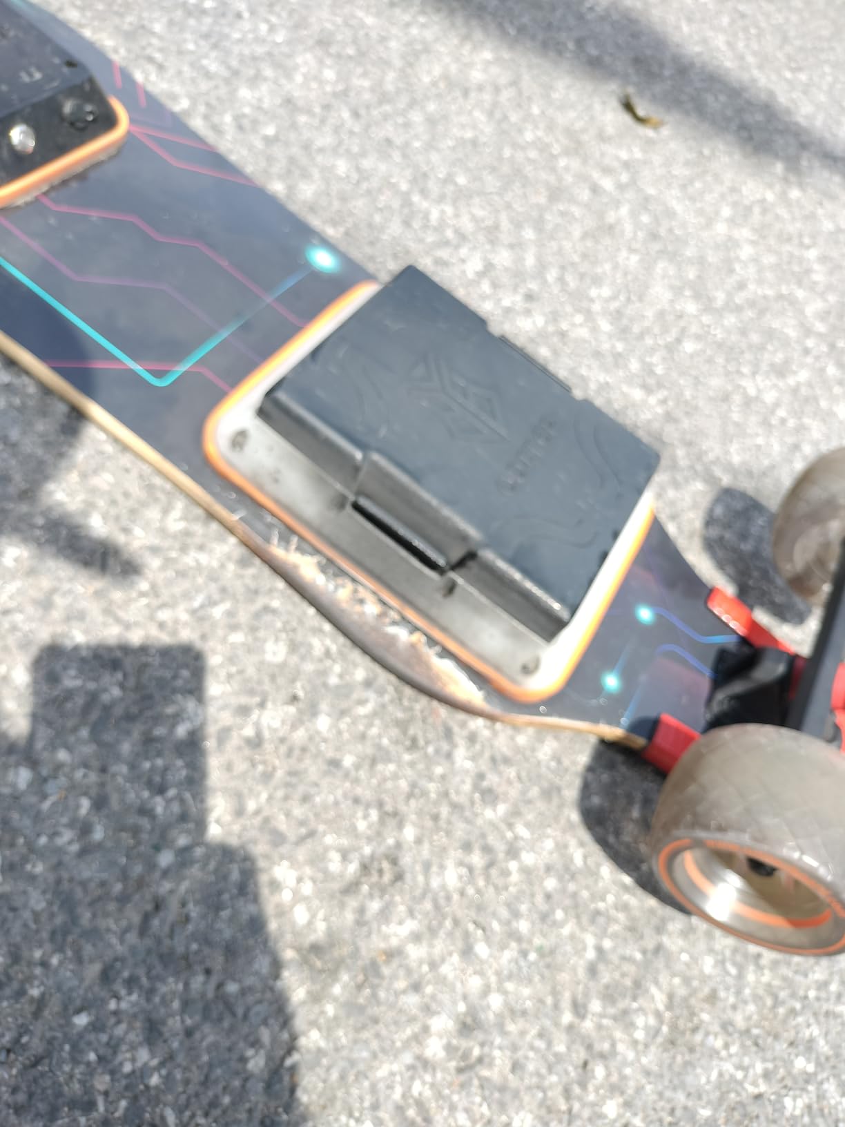 Electric Skateboard with Remote, Dual 600W Motors, Swappable Battery, Up to 28 MPH, 12-25 Miles Range, 4 Speed Modes, Electric Longboard for Adults & Beginners customer photo 2