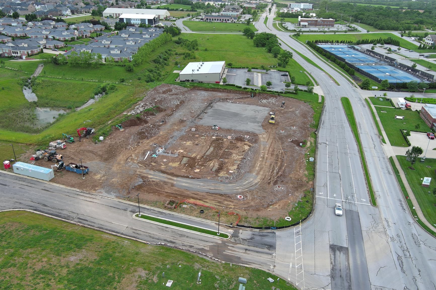 Autel Robotics EVO II PRO RTK V3, Real-time Centimeter-Level Positioning, Remote ID, S-ony 1'' 6K/30fps HDR Camera, GNSS Base Station & PPK Support, 38 Minutes, 15KM Transmission, for Mapping/Photogrammetry/Urban Planning/Searching customer photo 2