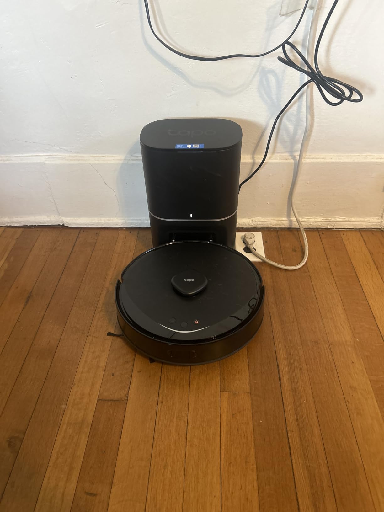 Tapo LiDAR Smart Navigation Robot Vacuum and Mop with Self-Emptying Dock, 5300Pa Max, 97%+ Dust Pickup Rate, Customizable Cleaning, Self-Charging, Compatible with Alexa & Google Home, RV30 Max Plus customer photo 1