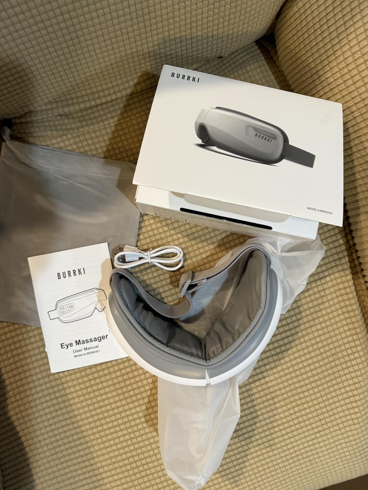 Eye Massager with Heat and Bluetooth Music, Mothers Day Birthday Gifts for Mom Women Men Her, Heated Eye Mask for Migraines Relief, Reduce Strain, Headache Relief and Improve Sleep, Eye Care Device customer photo 1