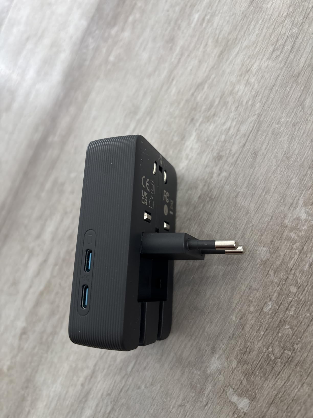 Anker Nano Travel Adapter, 5-Port Power Adapter with 1x 2-Pin AC, 2 USB A, 2 USB C for 20W, Smart Temperature Control, Works in 200+ Countries, Not a Voltage Converter, Travel Essentials customer photo 1