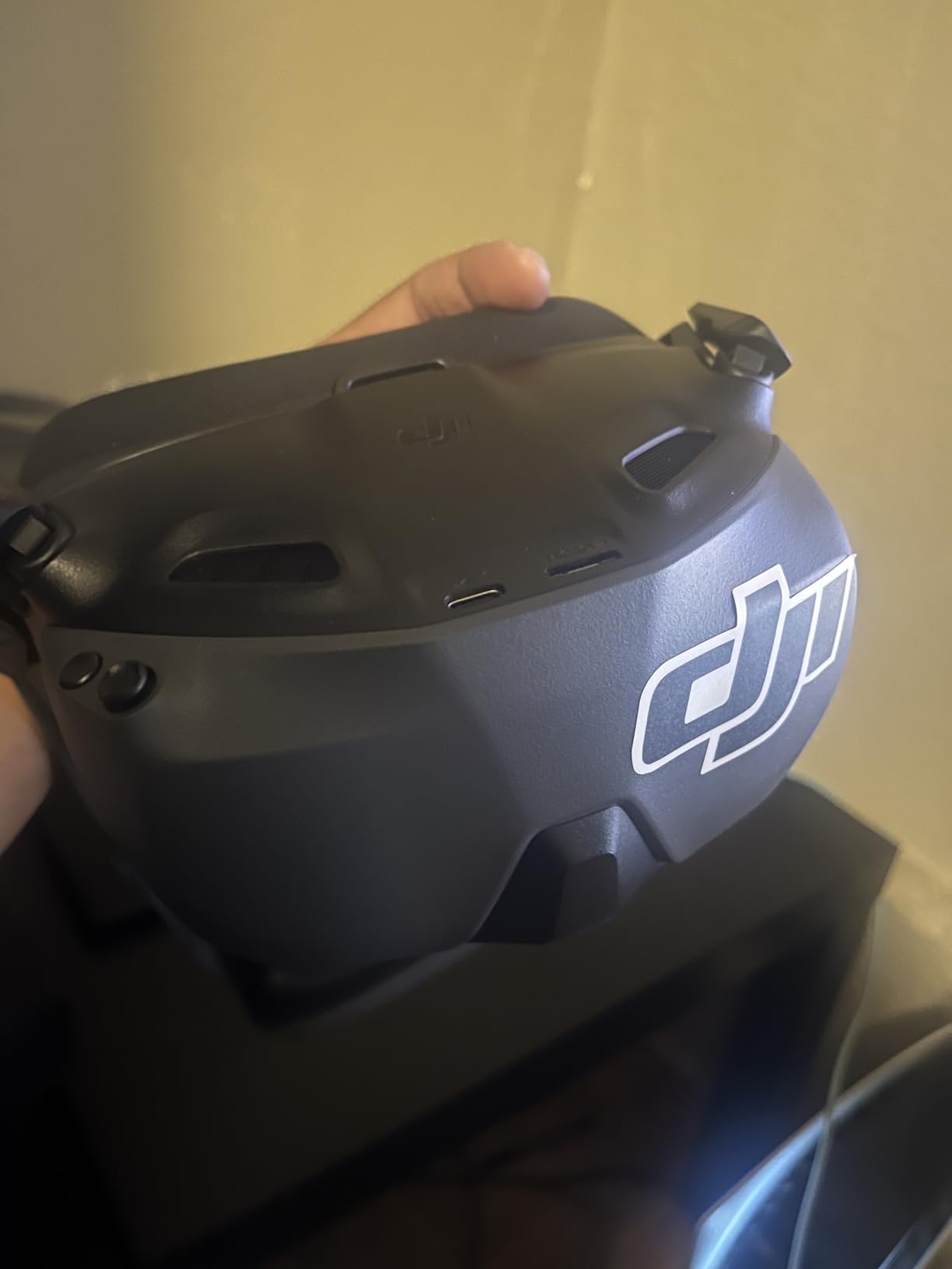 DJI Goggles N3, FPV Goggles with 1080p Ultra-Wide Screen, Immersive Flight Experience, FPV Drone Goggles, Wireless Streaming, Drone Goggles, Ready-to-Use Kit, AR Cursor customer photo 1