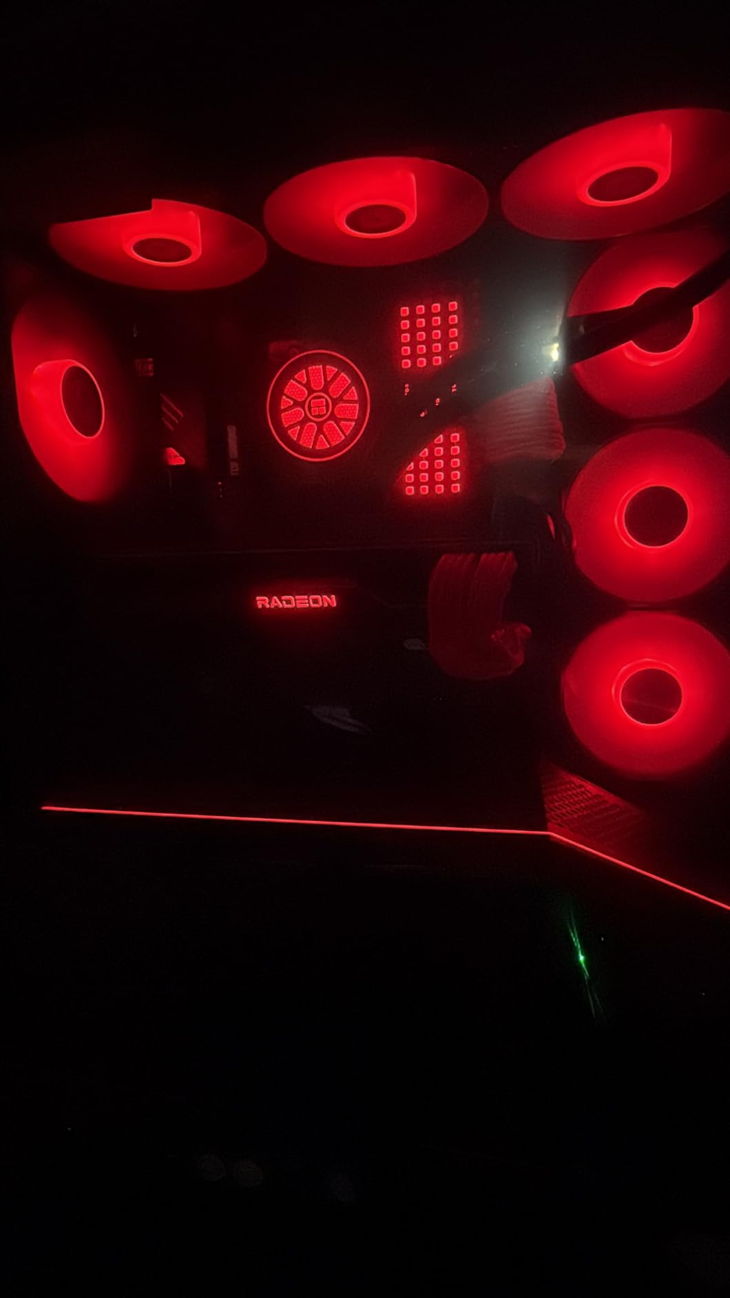 Thermaltake Toughpower GT 750W ATX 3.1 Standard Power Supply; 80 Plus Gold Efficiency; Smart Zero Fan; Native 300W PCIe 5.1 Connector; 5 Year Warranty customer photo 2