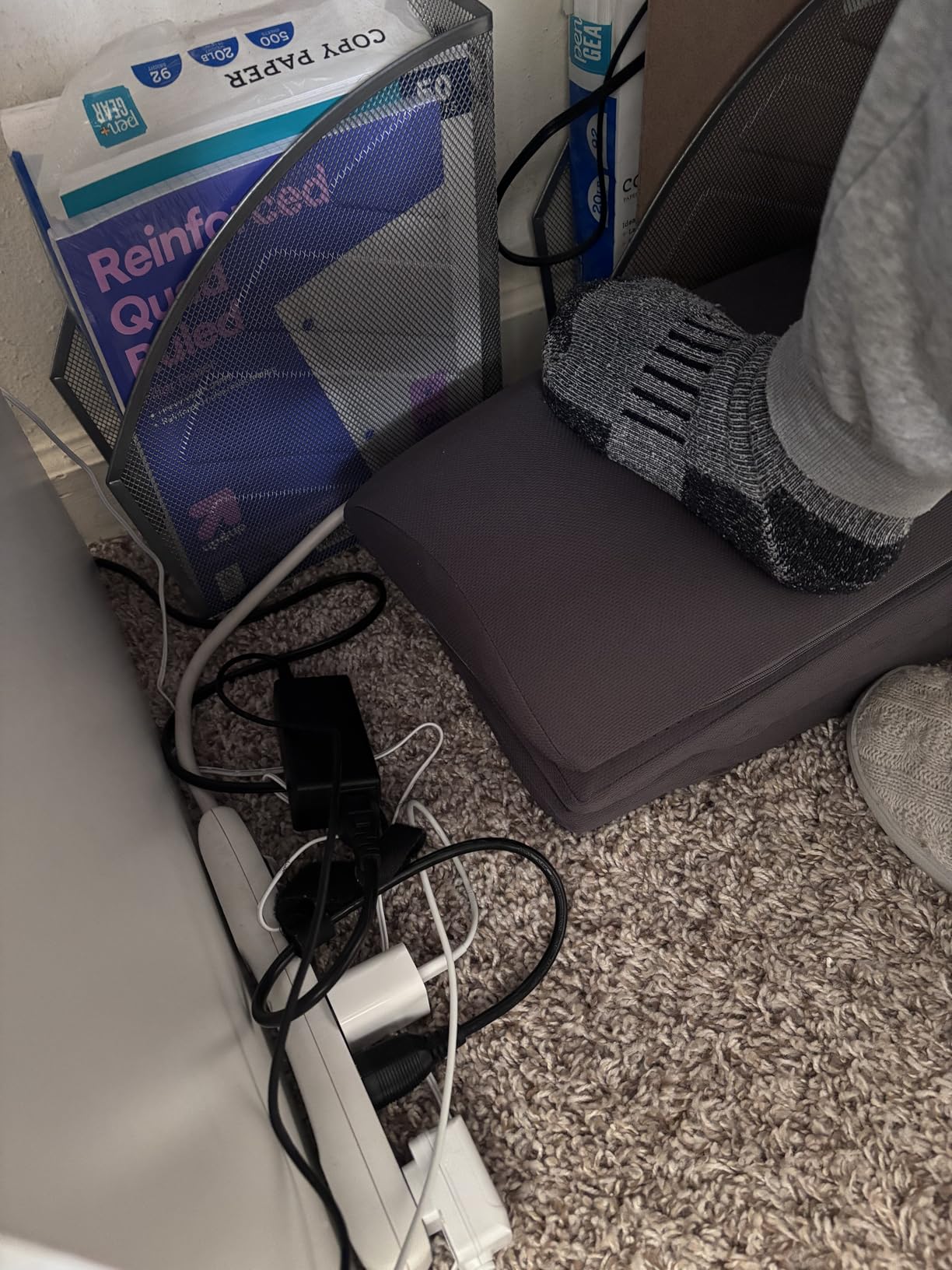 Foot Rest for Under Desk at Work, Gaming Accessories Foot Stool with 3 Adjustable Heights & Washable Cover, Comfortable Office Desk Accessories, Footrest for Office, Home and Car (Black) customer photo 1