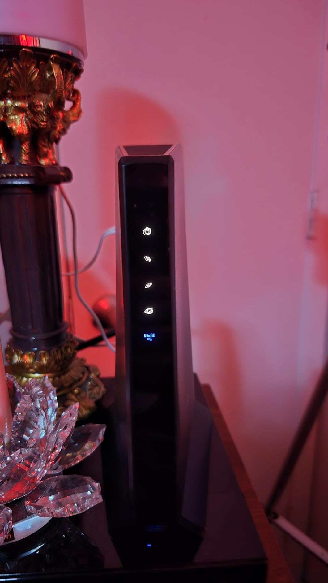 NETGEAR Nighthawk DOCSIS 3.1 Mid/high-Split Cable Modem (CM3000-1AZNAS) - Approved for Today's Fastest Speeds - Works With all Cable Providers - Cable Plans up to 2.5Gbps customer photo 2