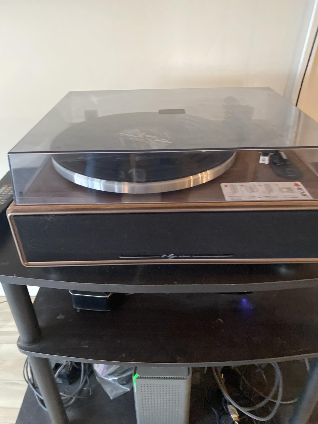 1 BY ONE High Fidelity All-in-One Record Player, Vinyl Turntable with Built-in Speakers, Magnetic AT-3600L Cartridge, RCA Line Out, Belt-Drive Stereo Turntable customer photo 2