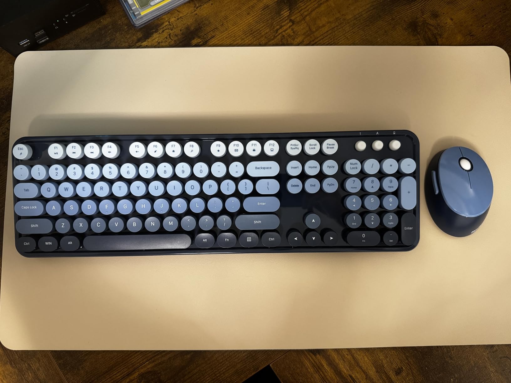 Wireless Keyboard and Mouse Combo, Retro Typewriter Keyboard with Round Keycaps, Full-Size Ergonomic, Blue, Ideal for Windows PC, Home, Office, and College customer photo 1