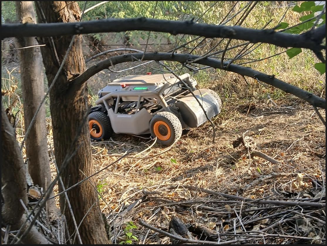 S1 4WD 12Ah Remote Control Lawn Mower, All-Season Yard Care, 75% (37 degrees) Slope Climbing, with Leaf Shredding Vacuum, 21 inch Width, 1.5-4.3 inch Cutting Height, Up to 1.12 Acres customer photo 1