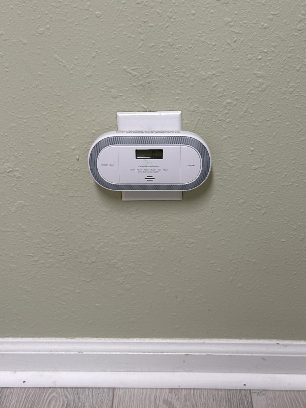 X-Sense Wi-Fi Plug-in Carbon Monoxide Detector with AAA Battery Backup, No-Cost App Notifications, XC0C-iA, 1-Pack customer photo 2