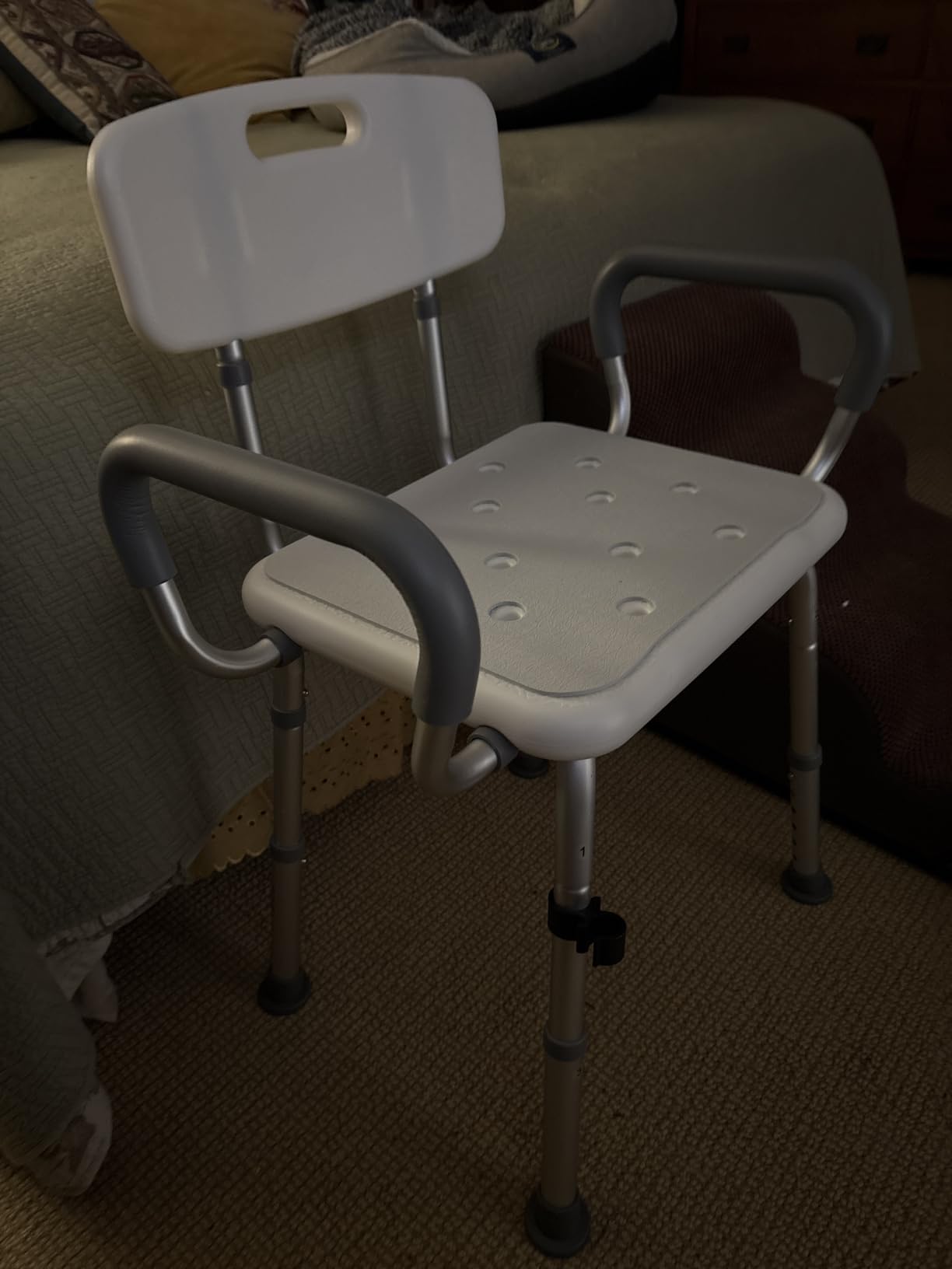 SOUNDFUSE Shower Chair for Inside Shower with Arms and Back, FSA/HSA, Height Adjustable Shower Chair for Elderly and Disabled with Enhanced Non-Slip Feet, 400 lbs Heavy Duty Shower Seat for Seniors customer photo 2